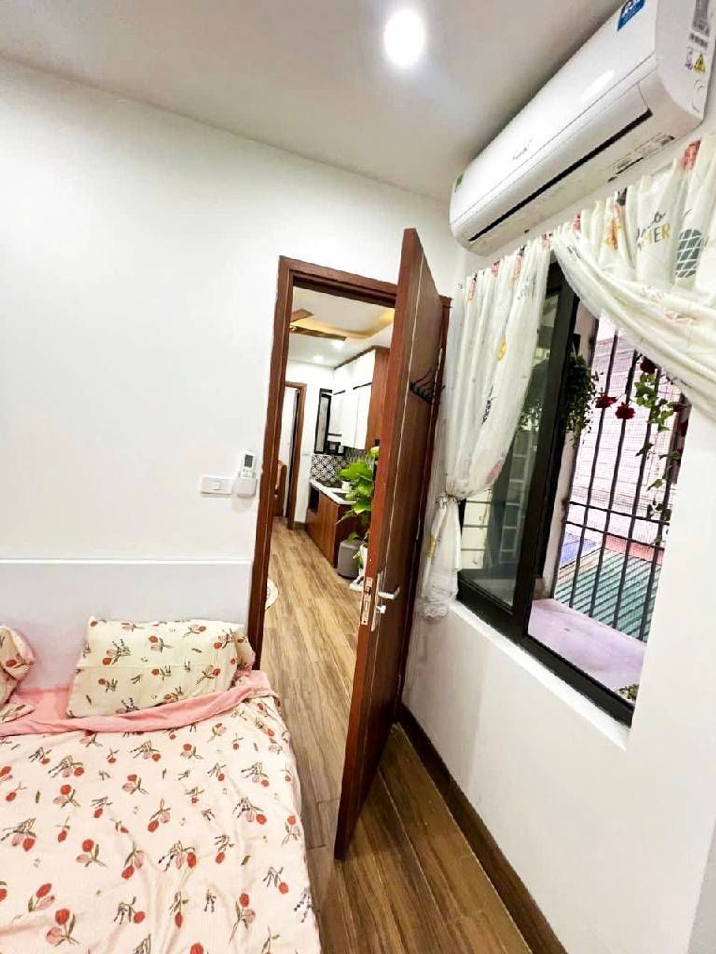 Bán nhà Hoàng Mai - diện tích 50m2 1 tầng - Thang máy - giá 2,5 tỷ
