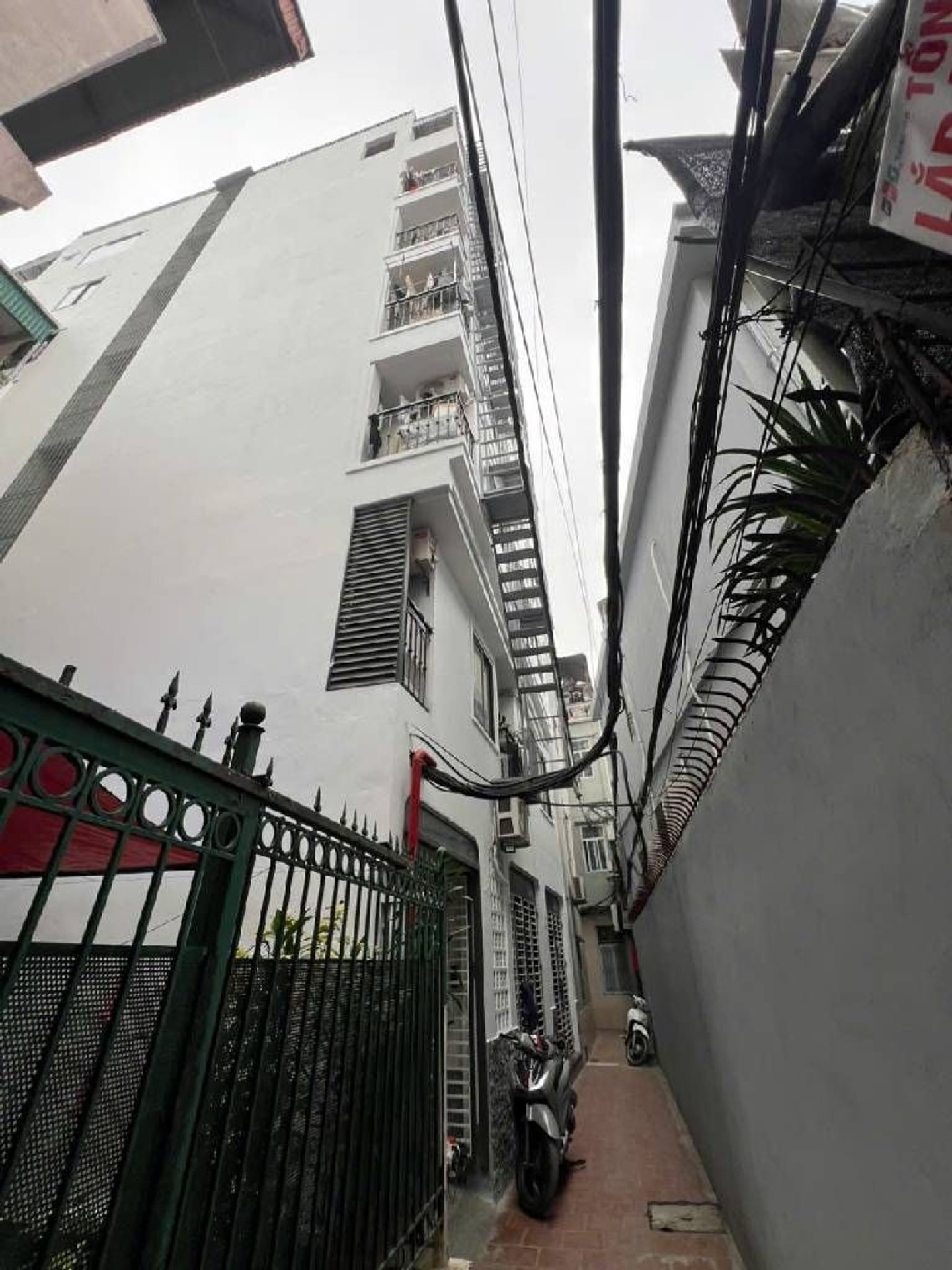 Bán nhà Hoàng Mai - diện tích 50m2 1 tầng - Thang máy - giá 2,5 tỷ