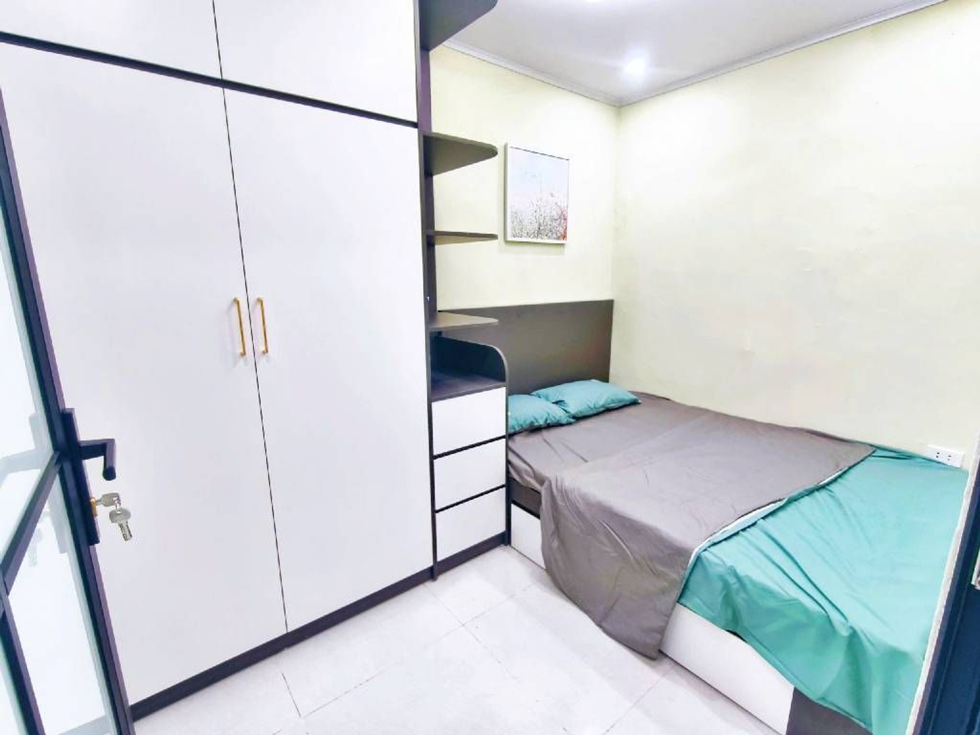 Bán nhà 8/3 - diện tích 52m2 1 tầng - 2 mặt ngõ - giá 5,4 tỷ