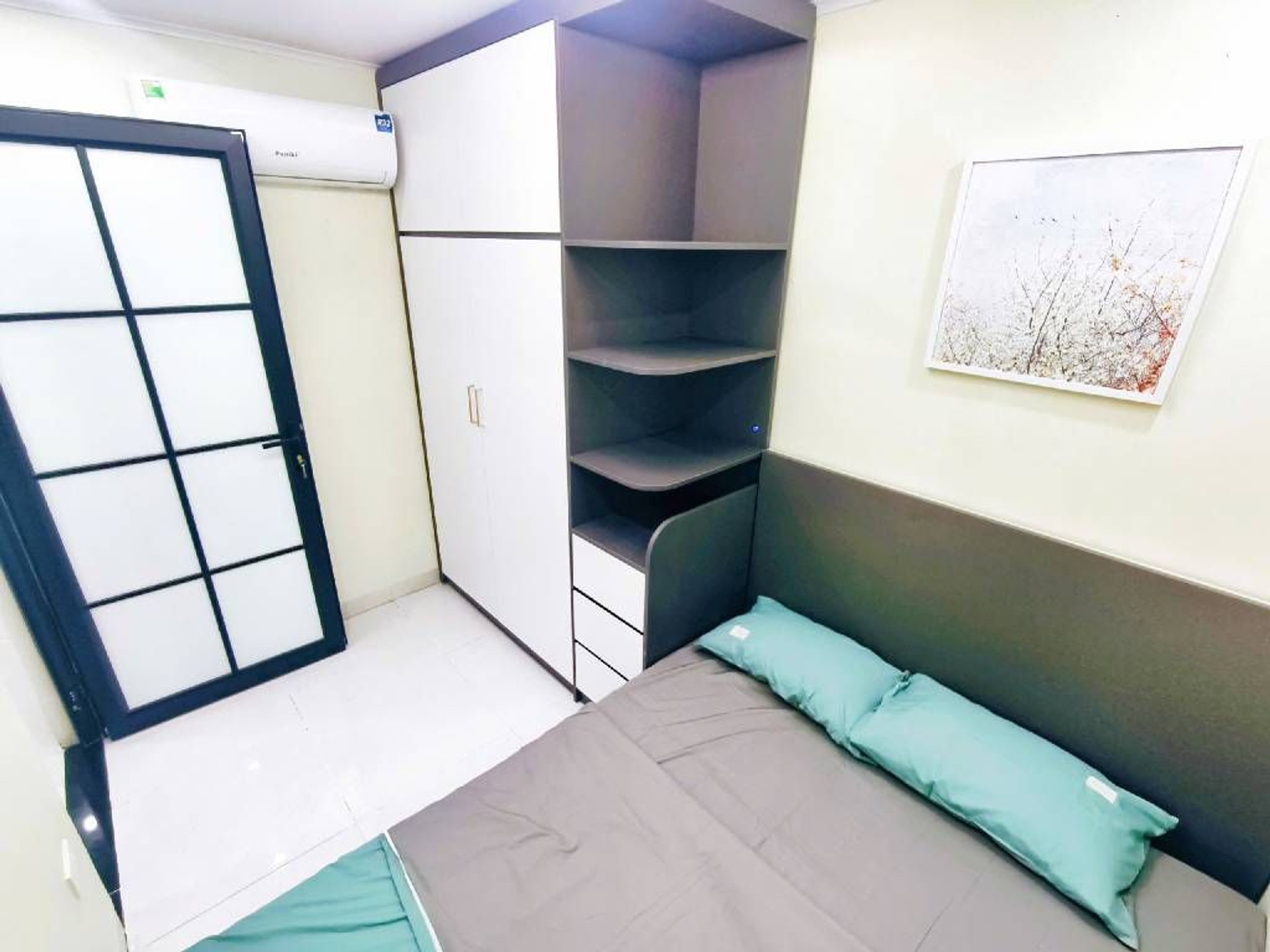 Bán nhà 8/3 - diện tích 52m2 1 tầng - 2 mặt ngõ - giá 5,4 tỷ