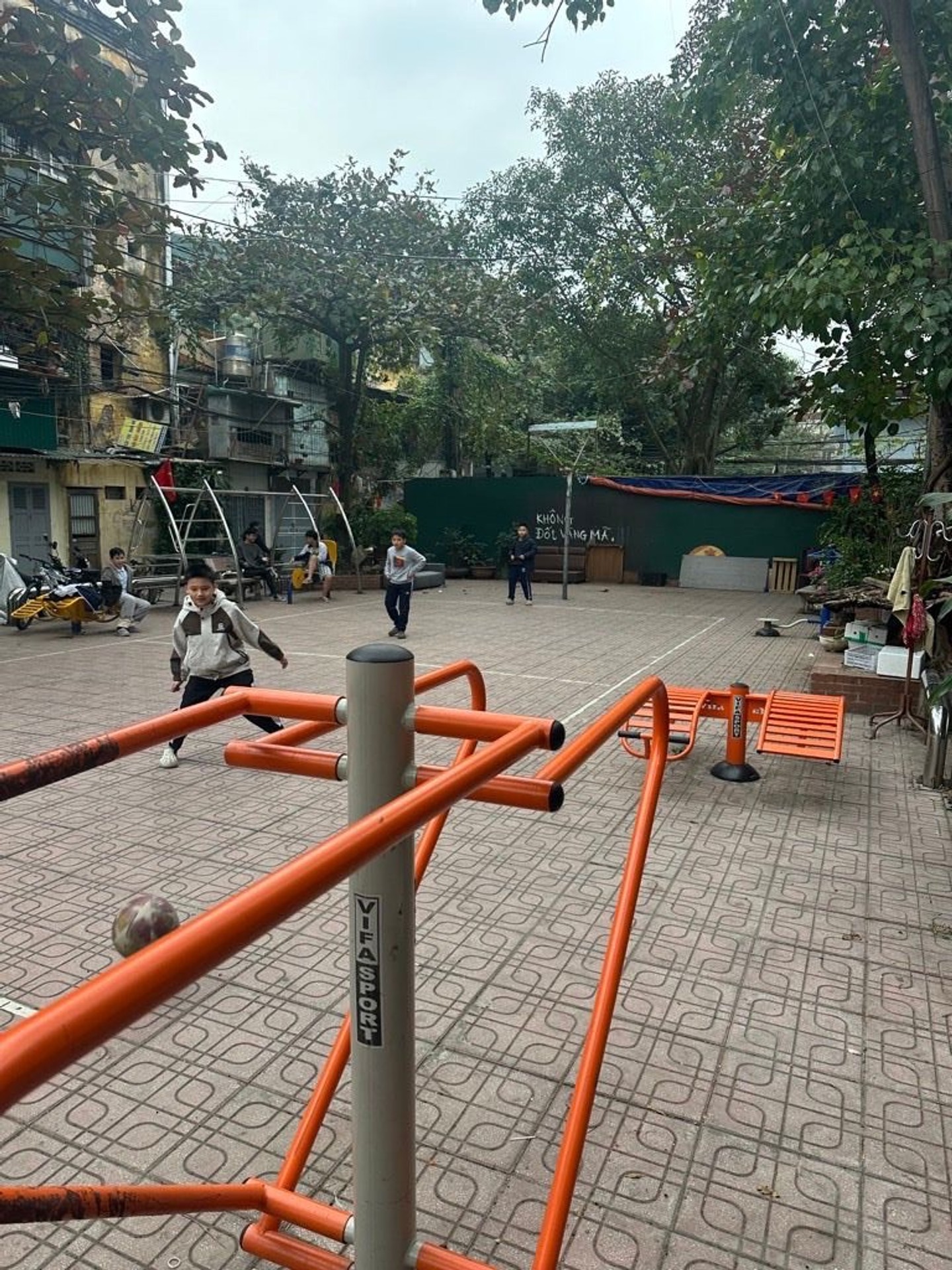 Bán nhà Phố 8/3 - diện tích 40m2 1 tầng - Nhà nhỏ xinh nhiều khách - giá 3,9 tỷ