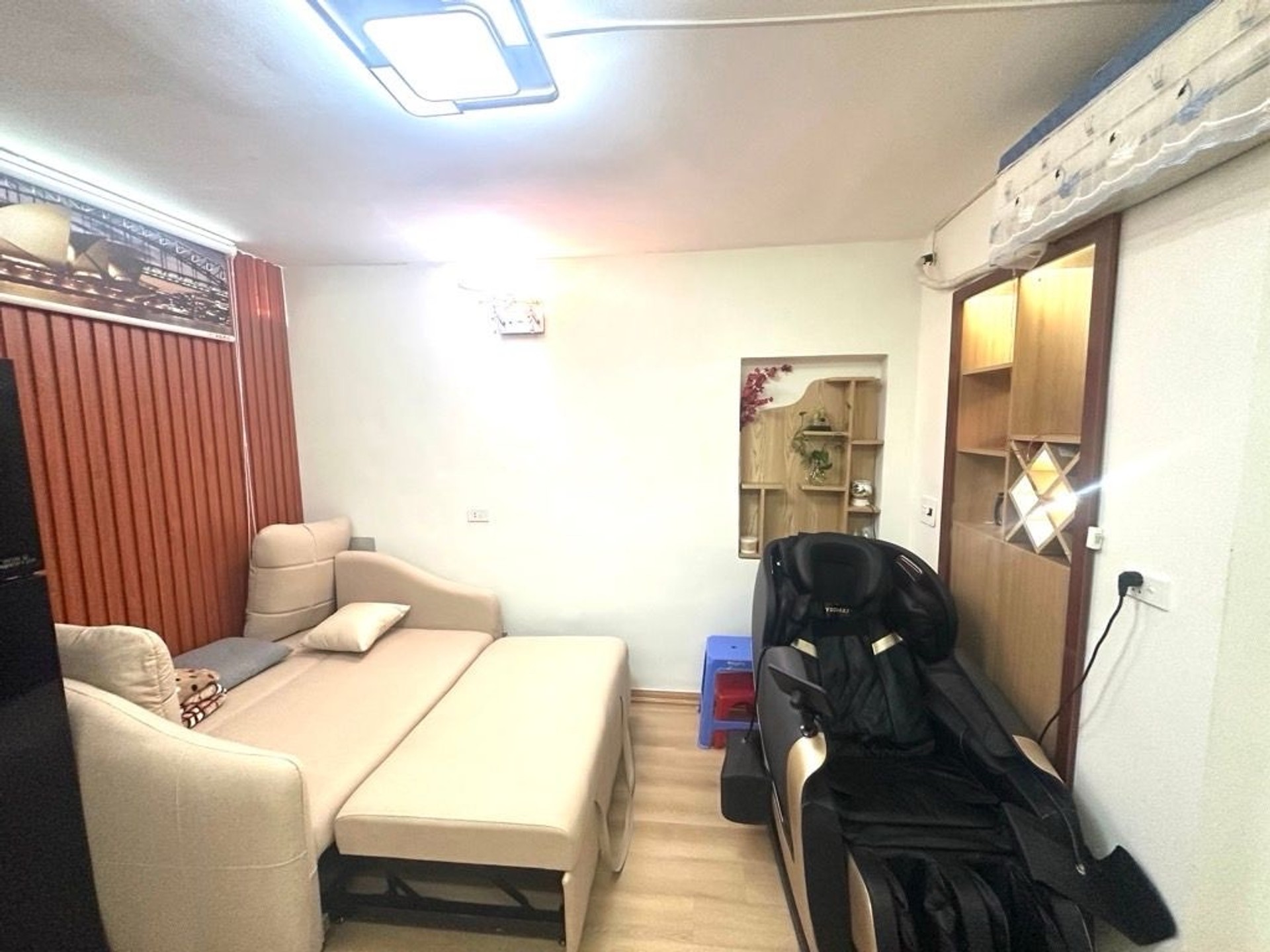 Bán nhà Phố 8/3 - diện tích 40m2 1 tầng - Nhà nhỏ xinh nhiều khách - giá 3,9 tỷ