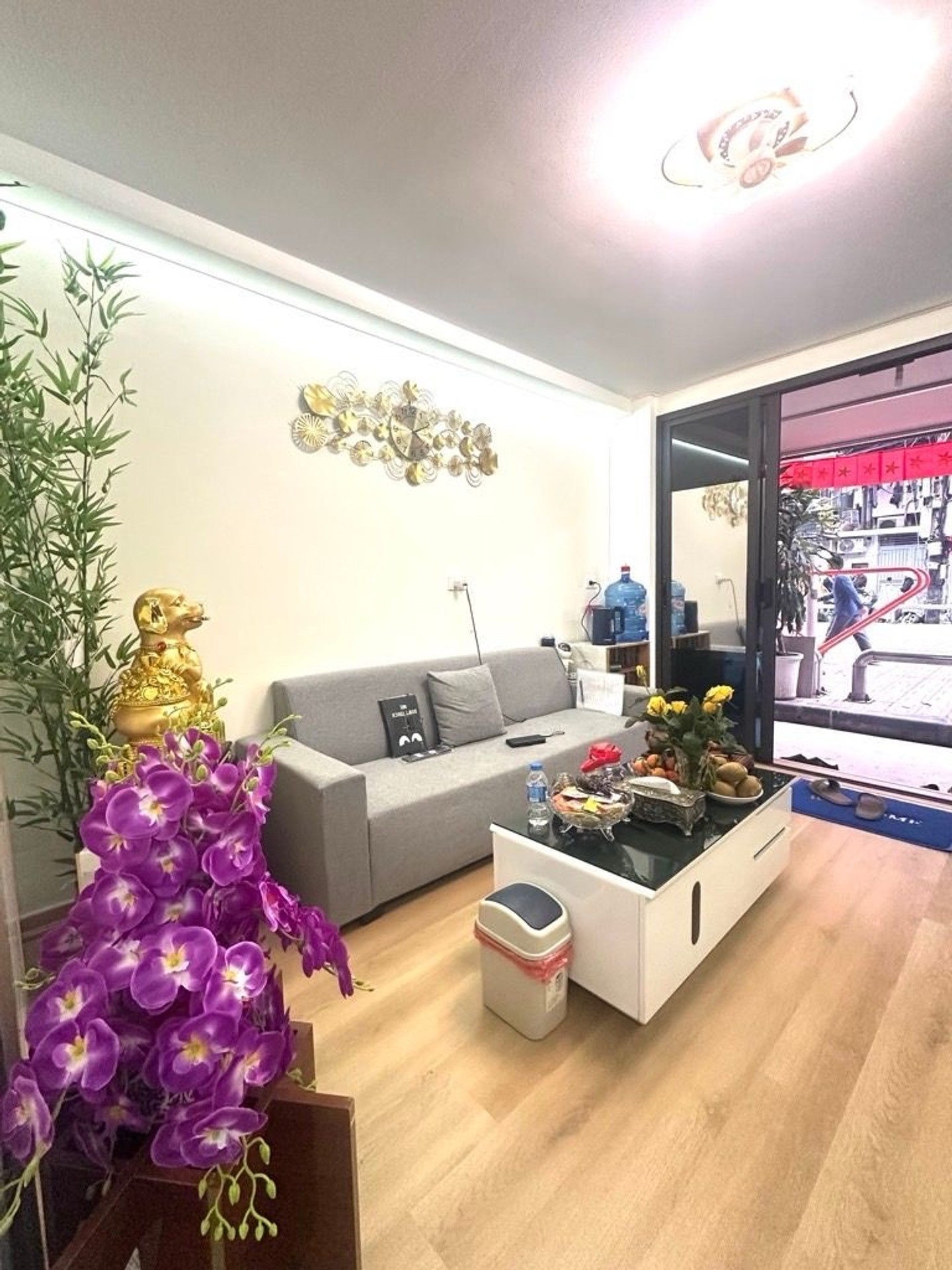 Bán nhà Phố 8/3 - diện tích 40m2 1 tầng - Nhà nhỏ xinh nhiều khách - giá 3,9 tỷ