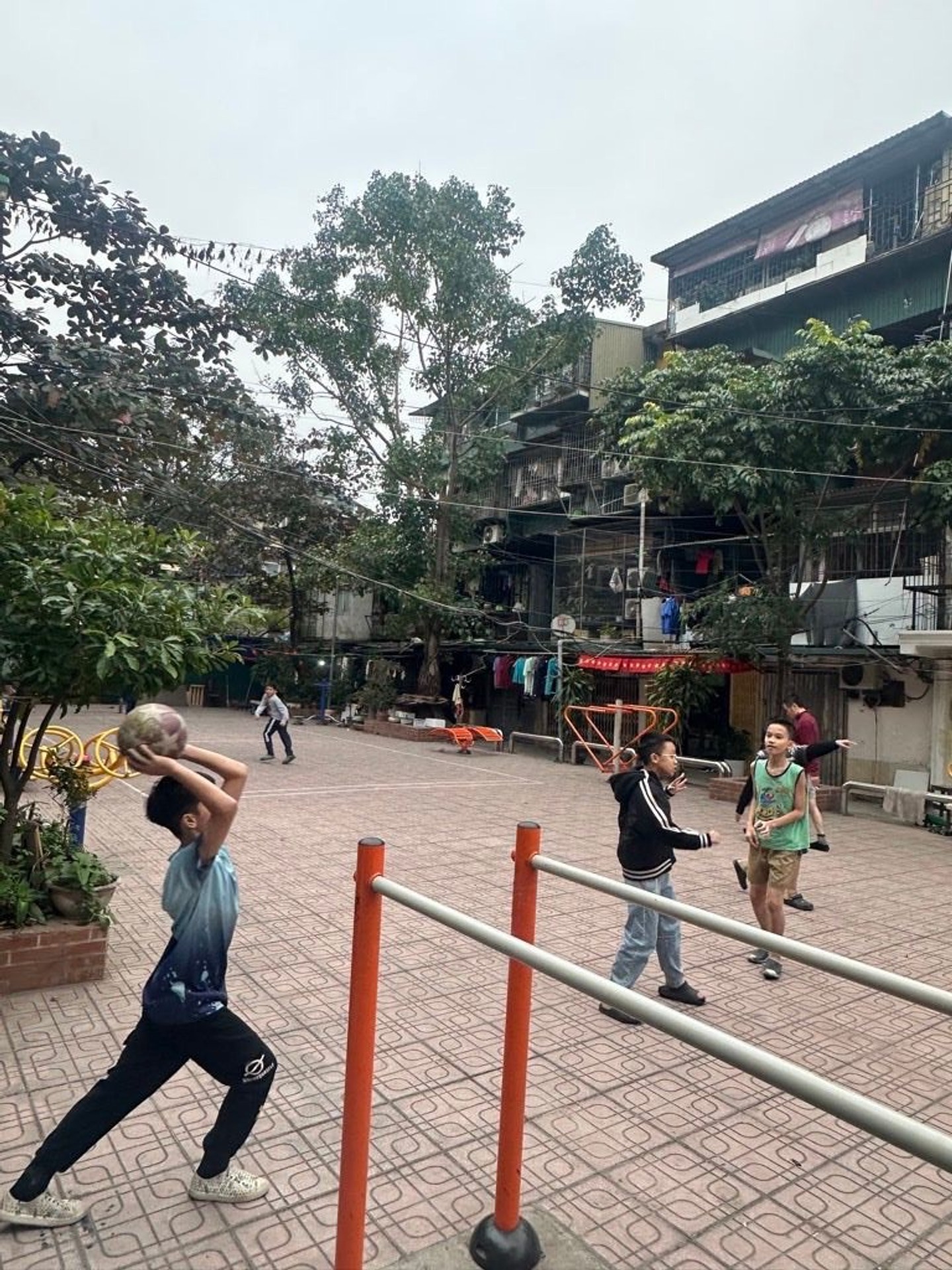 Bán nhà Phố 8/3 - diện tích 40m2 1 tầng - Nhà nhỏ xinh nhiều khách - giá 3,9 tỷ