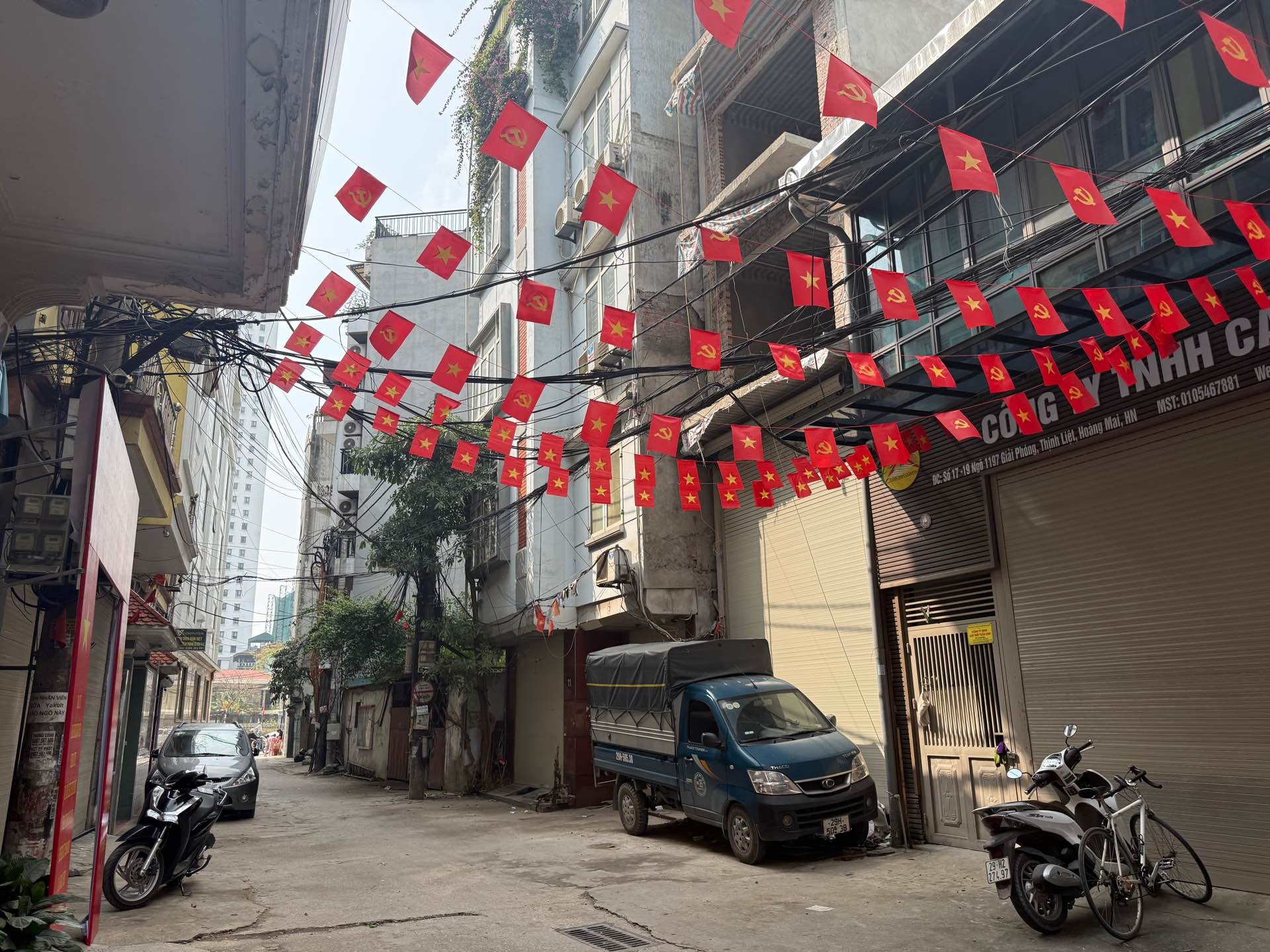 Bán nhà Giải Phóng - diện tích 75.4m2 7 tầng - Ô TÔ TRÁNH - giá 25,8 tỷ