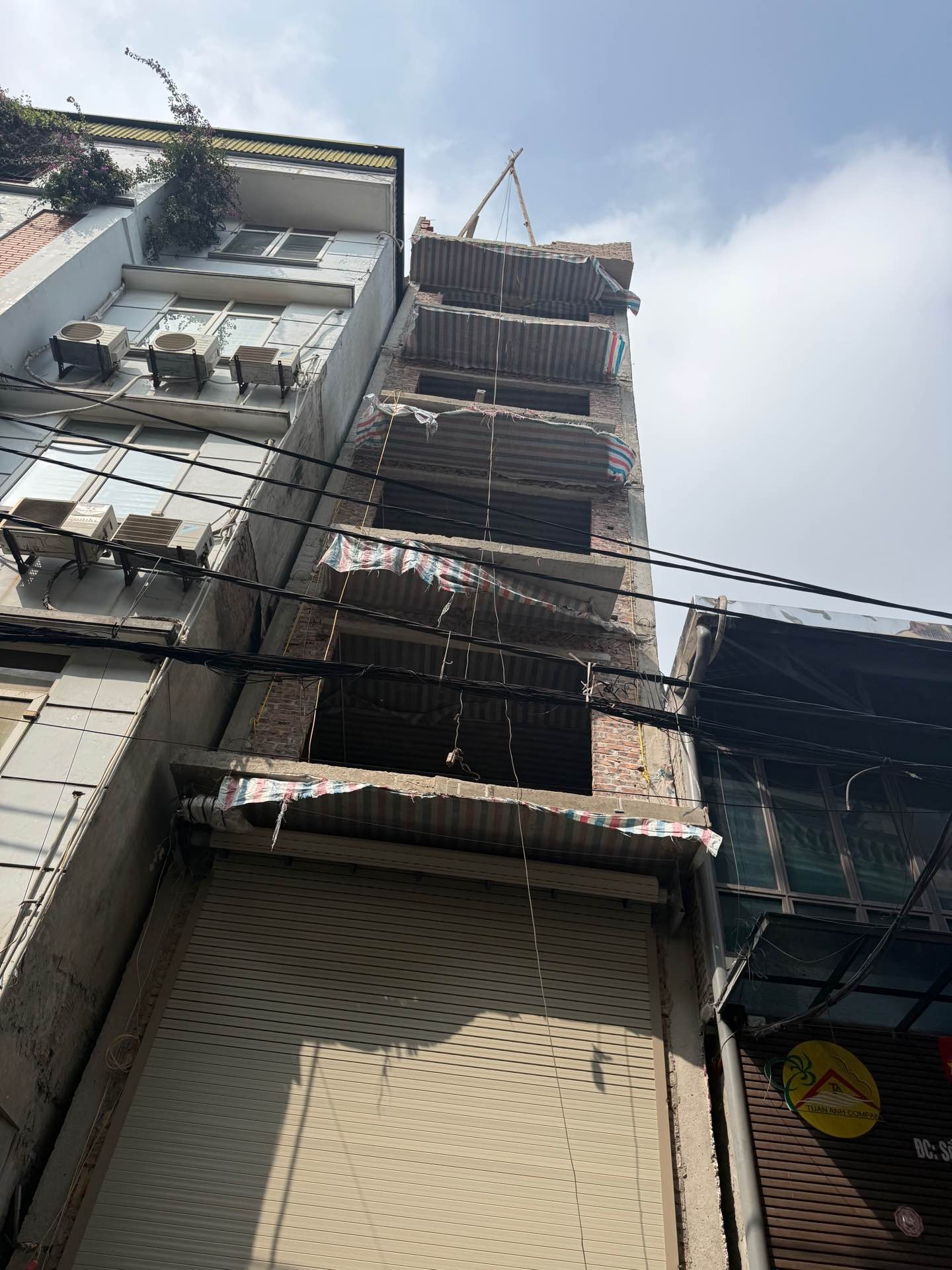 Bán nhà Giải Phóng - diện tích 75.4m2 7 tầng - Ô TÔ TRÁNH - giá 25,8 tỷ