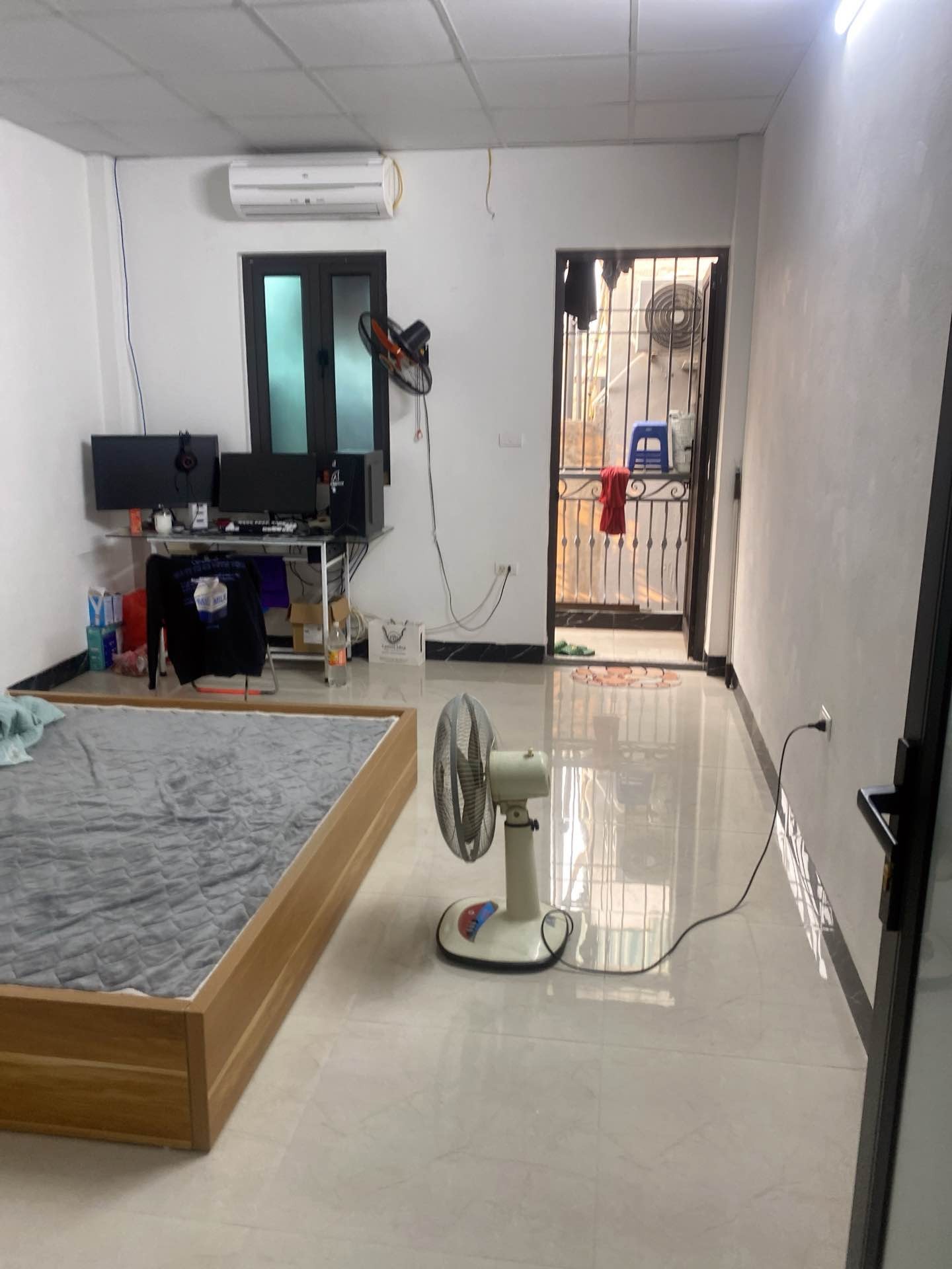 Bán nhà Định Công Thượng - diện tích 45m2 2 tầng - Ngõ thông gần trường - giá 3,25 tỷ