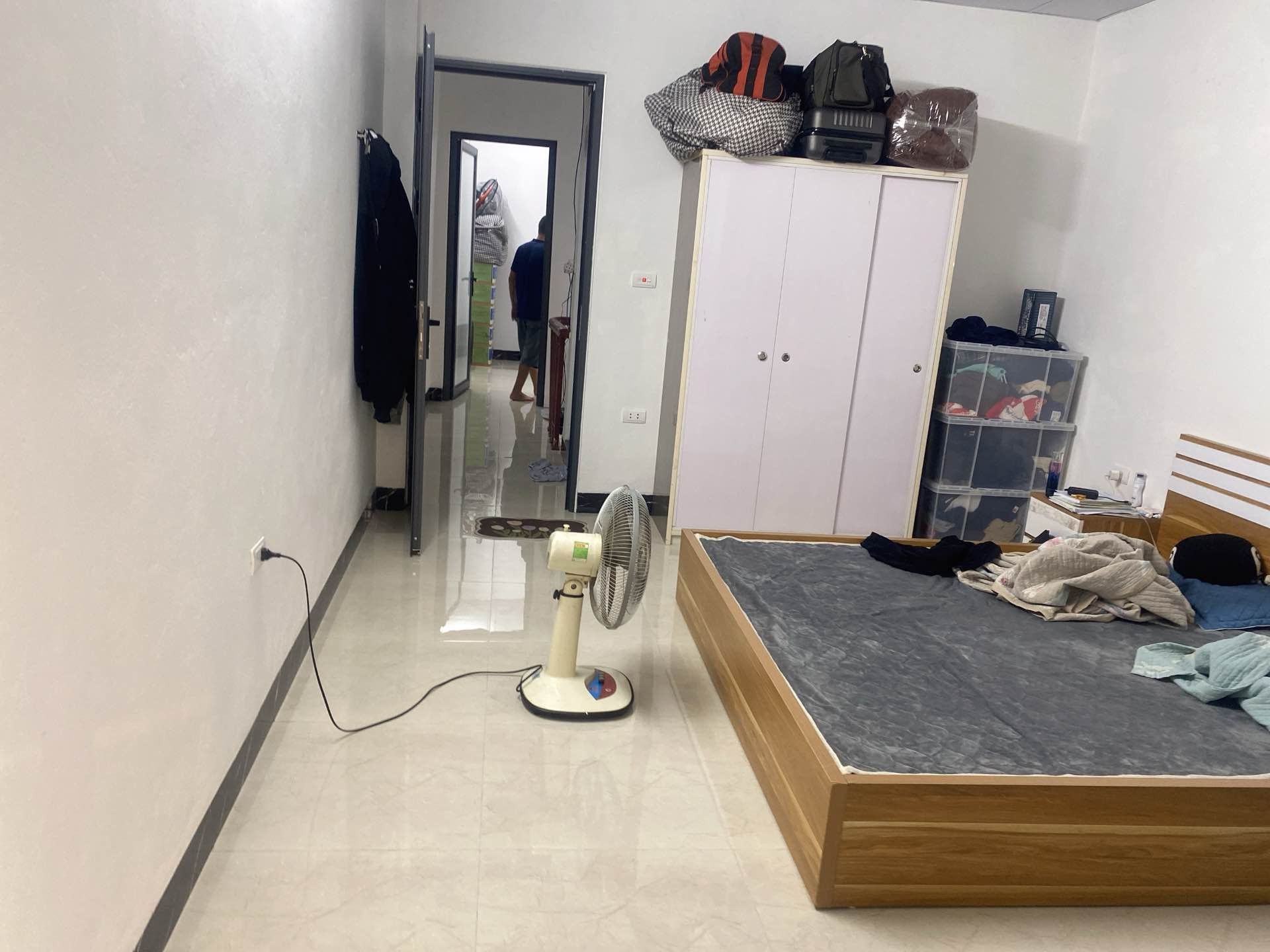 Bán nhà Định Công Thượng - diện tích 45m2 2 tầng - Ngõ thông gần trường - giá 3,25 tỷ