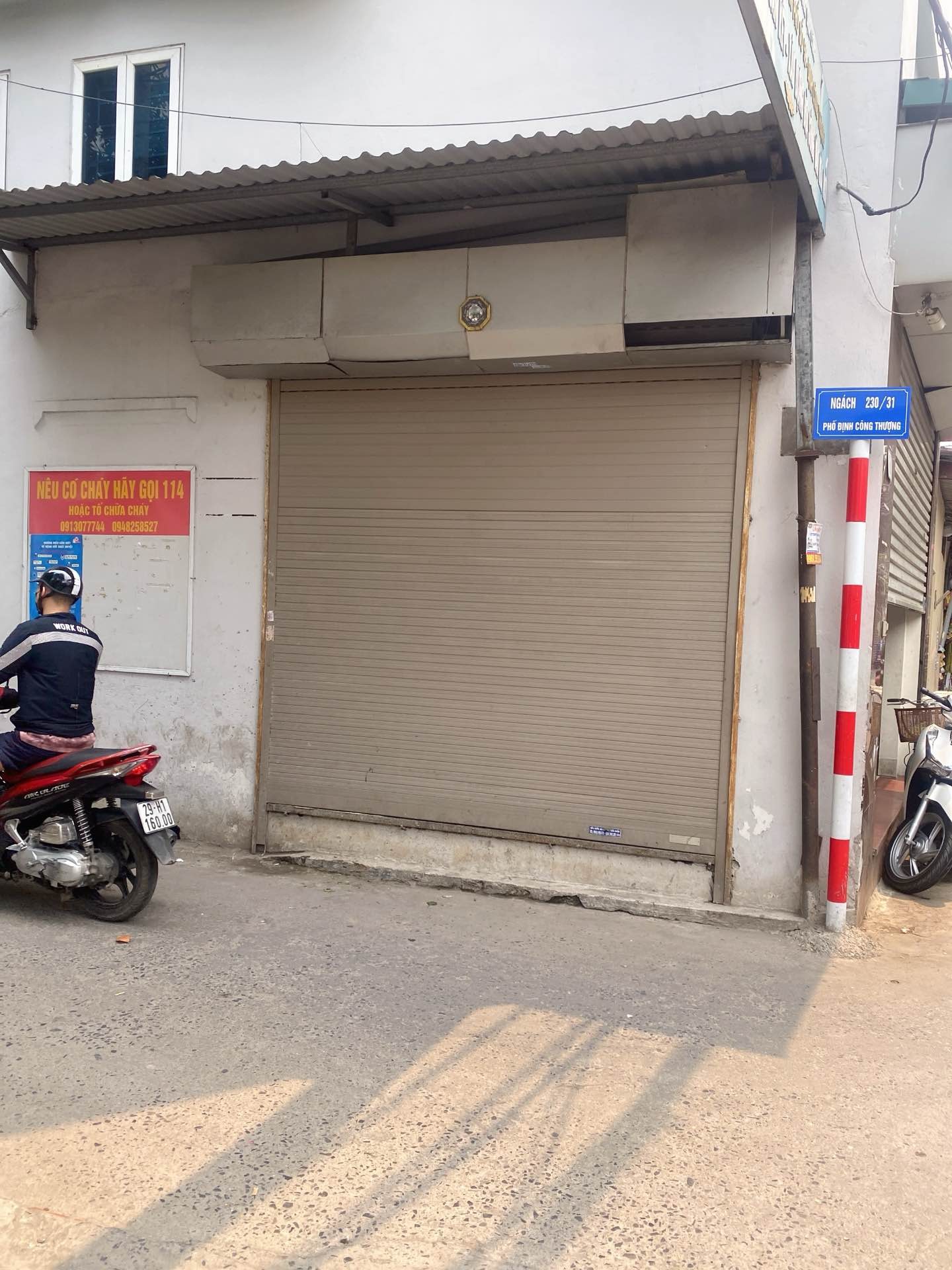 Bán nhà Định Công Thượng - diện tích 45m2 2 tầng - Ngõ thông gần trường - giá 3,25 tỷ