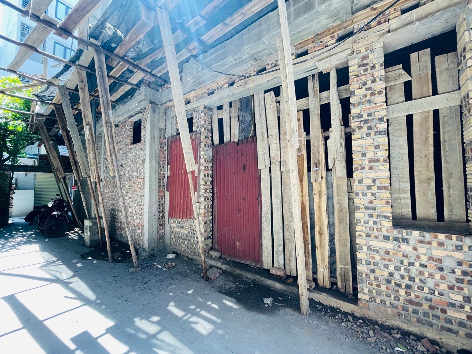 Bán nhà Lĩnh Nam - diện tích 30m2 5 tầng - Nhà mới đẹp, thang máy - giá 8,5 tỷ
