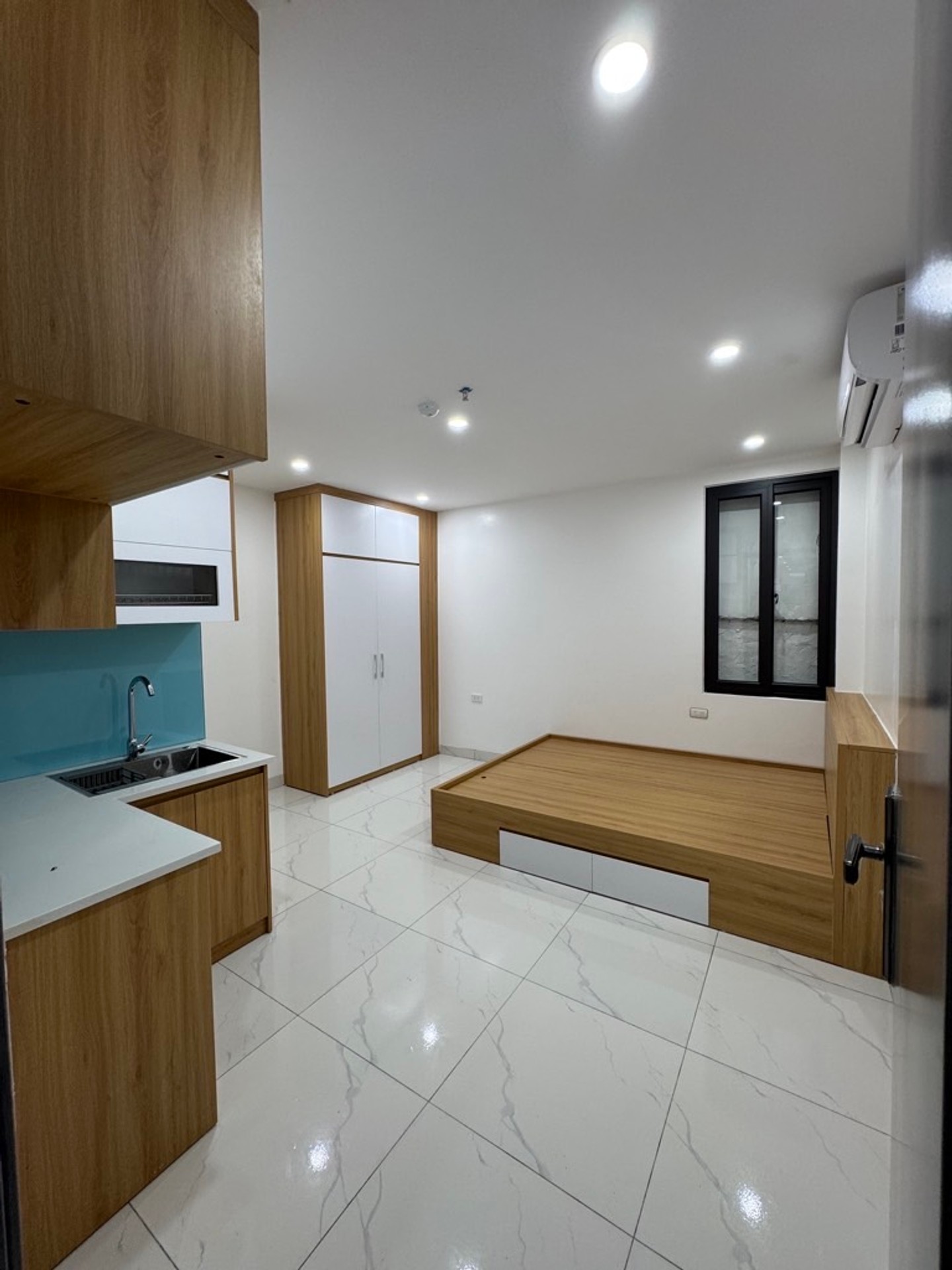 Bán nhà Tựu Liệt - diện tích 116m2 7 tầng - Ô tô tránh - giá 36 tỷ