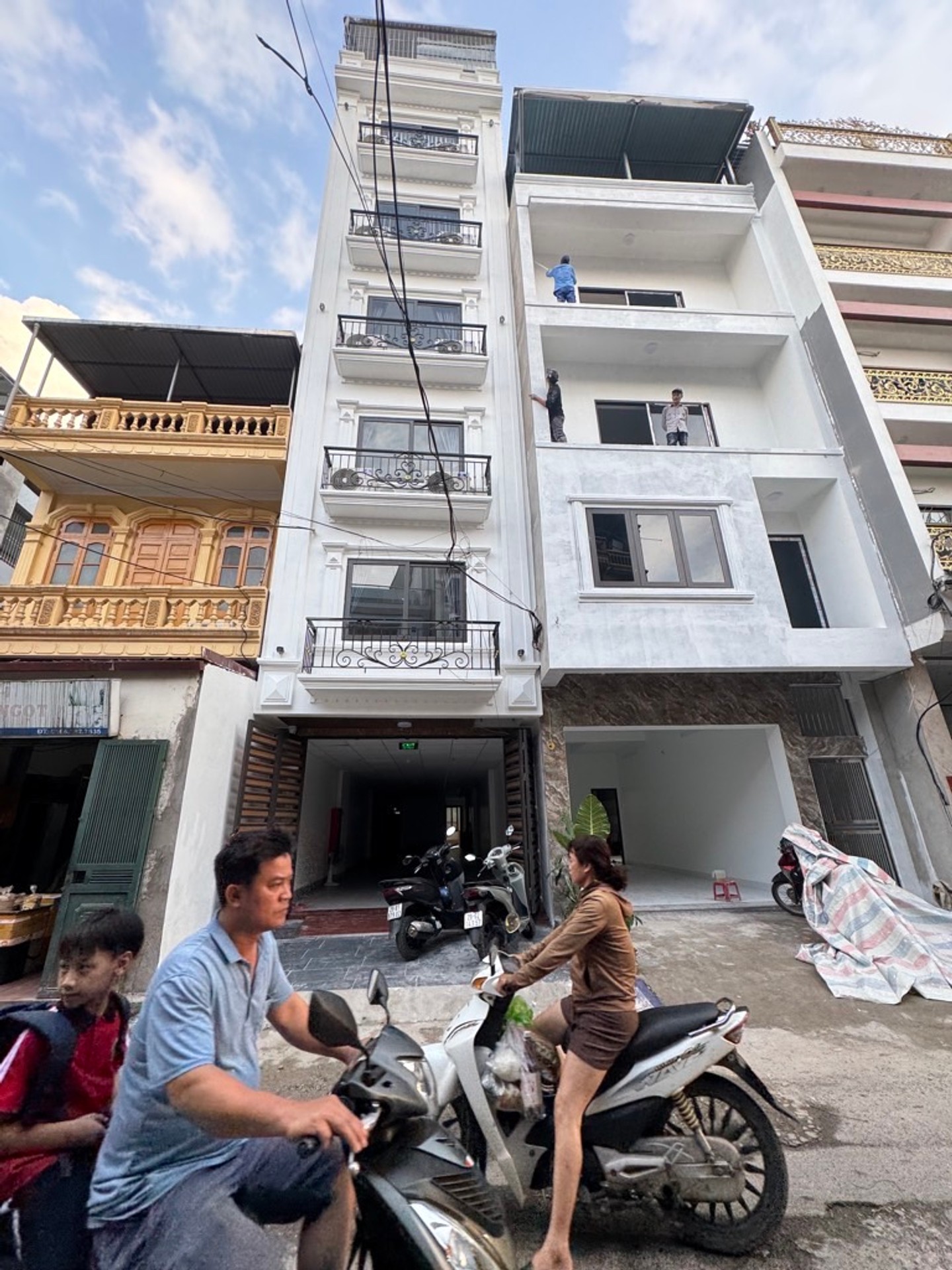 Bán nhà Tựu Liệt - diện tích 116m2 7 tầng - Ô tô tránh - giá 36 tỷ