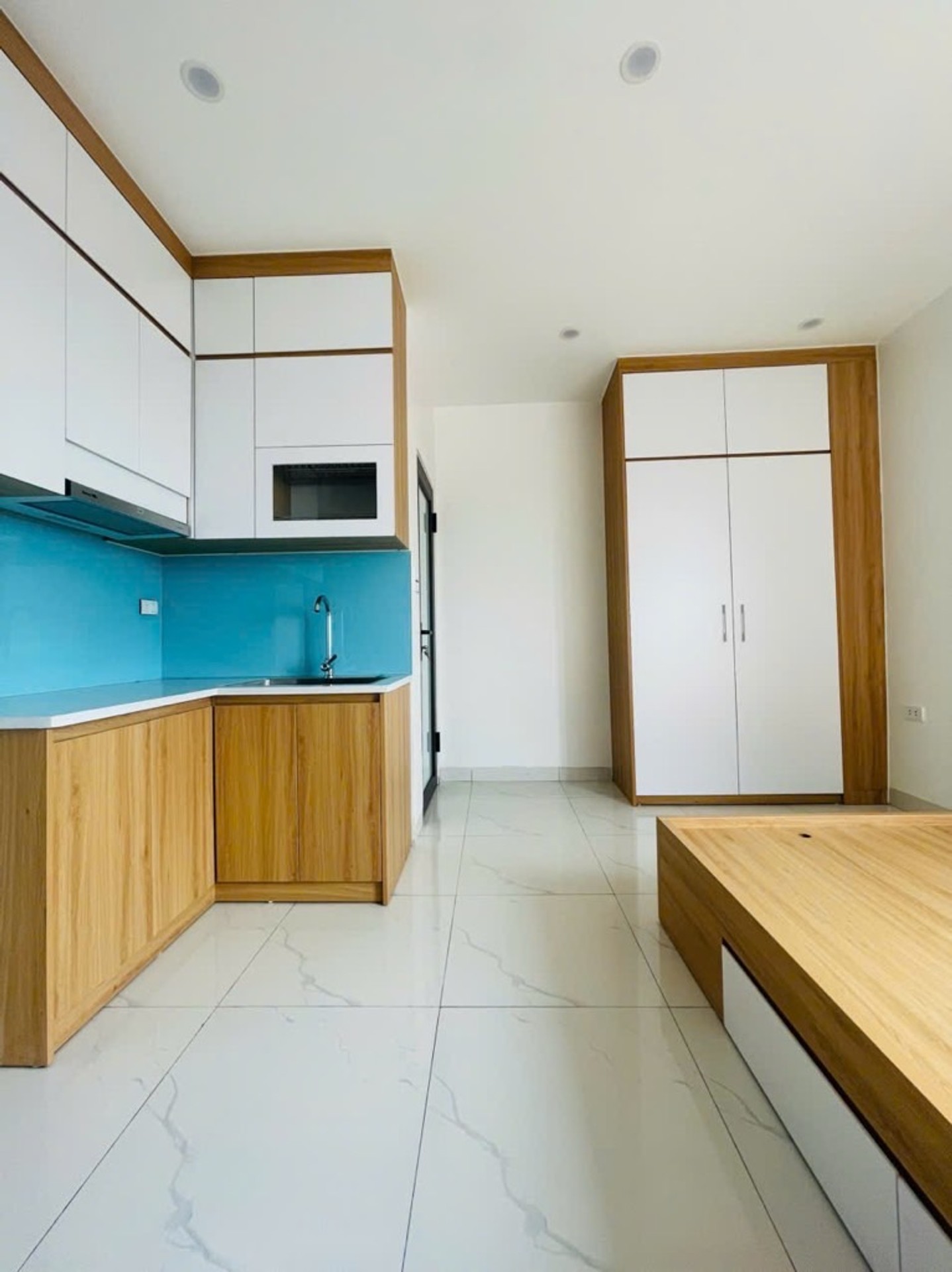 Bán nhà Tựu Liệt - diện tích 116m2 7 tầng - Ô tô tránh - giá 36 tỷ