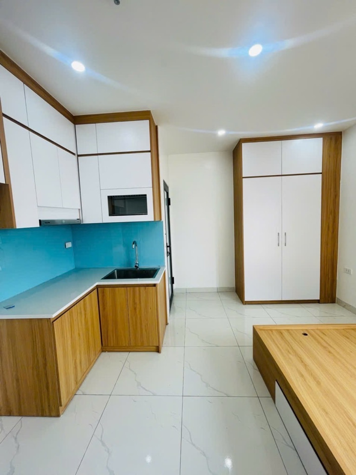 Bán nhà Tựu Liệt - diện tích 116m2 7 tầng - Ô tô tránh - giá 36 tỷ