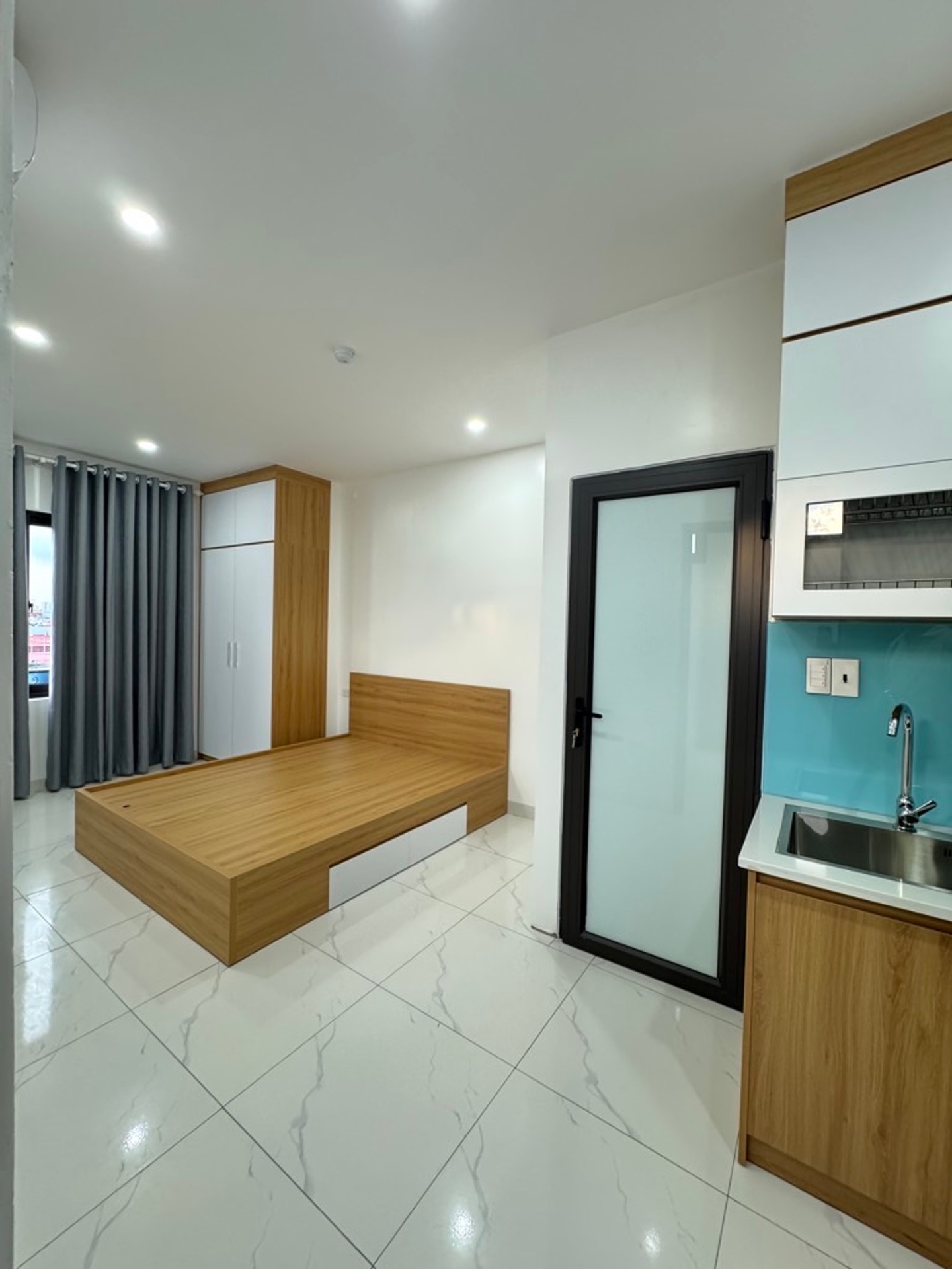 Bán nhà Tựu Liệt - diện tích 116m2 7 tầng - Ô tô tránh - giá 36 tỷ