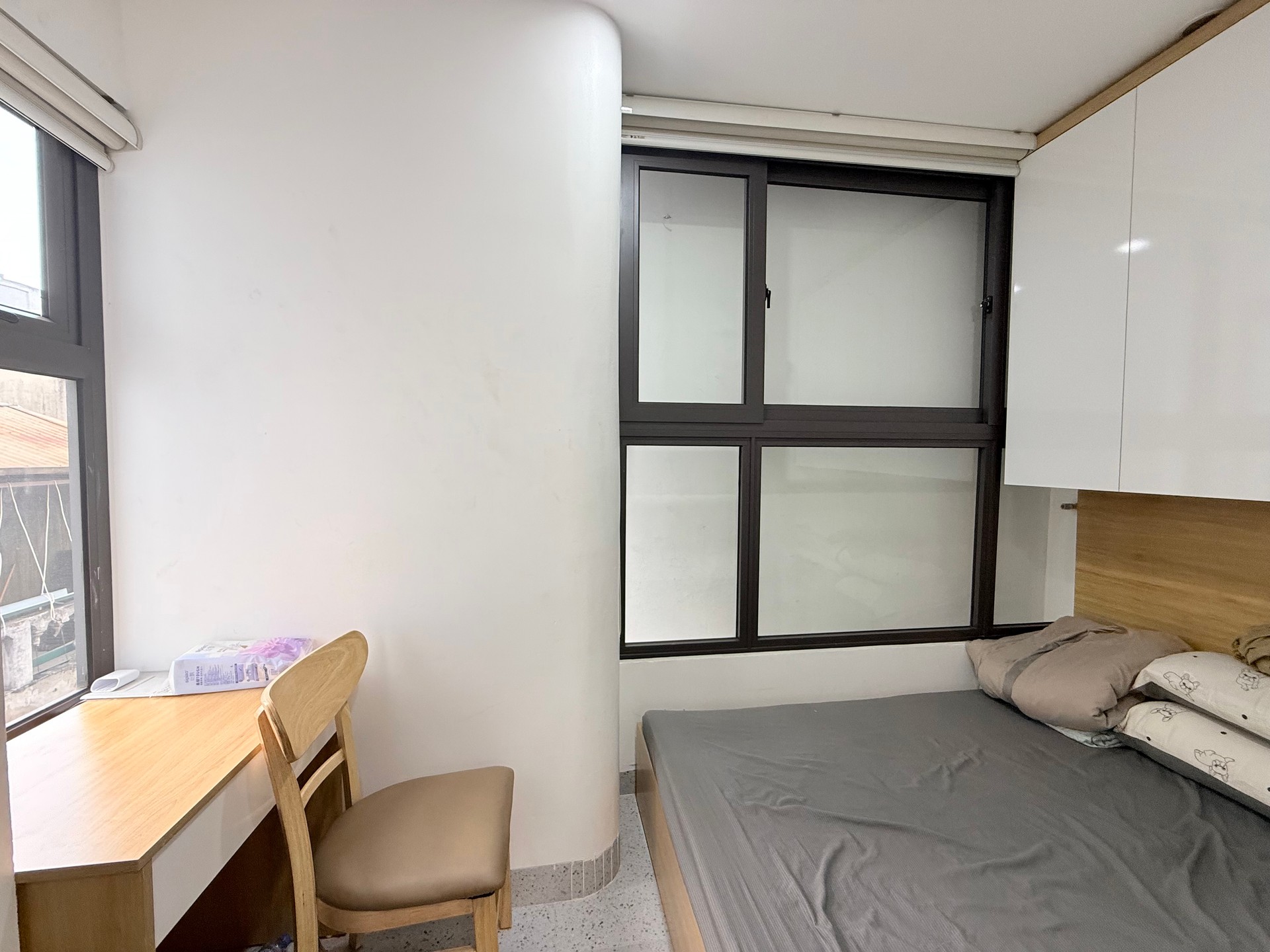 Bán nhà Hồng Mai - diện tích 10m2 6 tầng - Ngõ thông ba bước ra phố - giá 3,15 tỷ