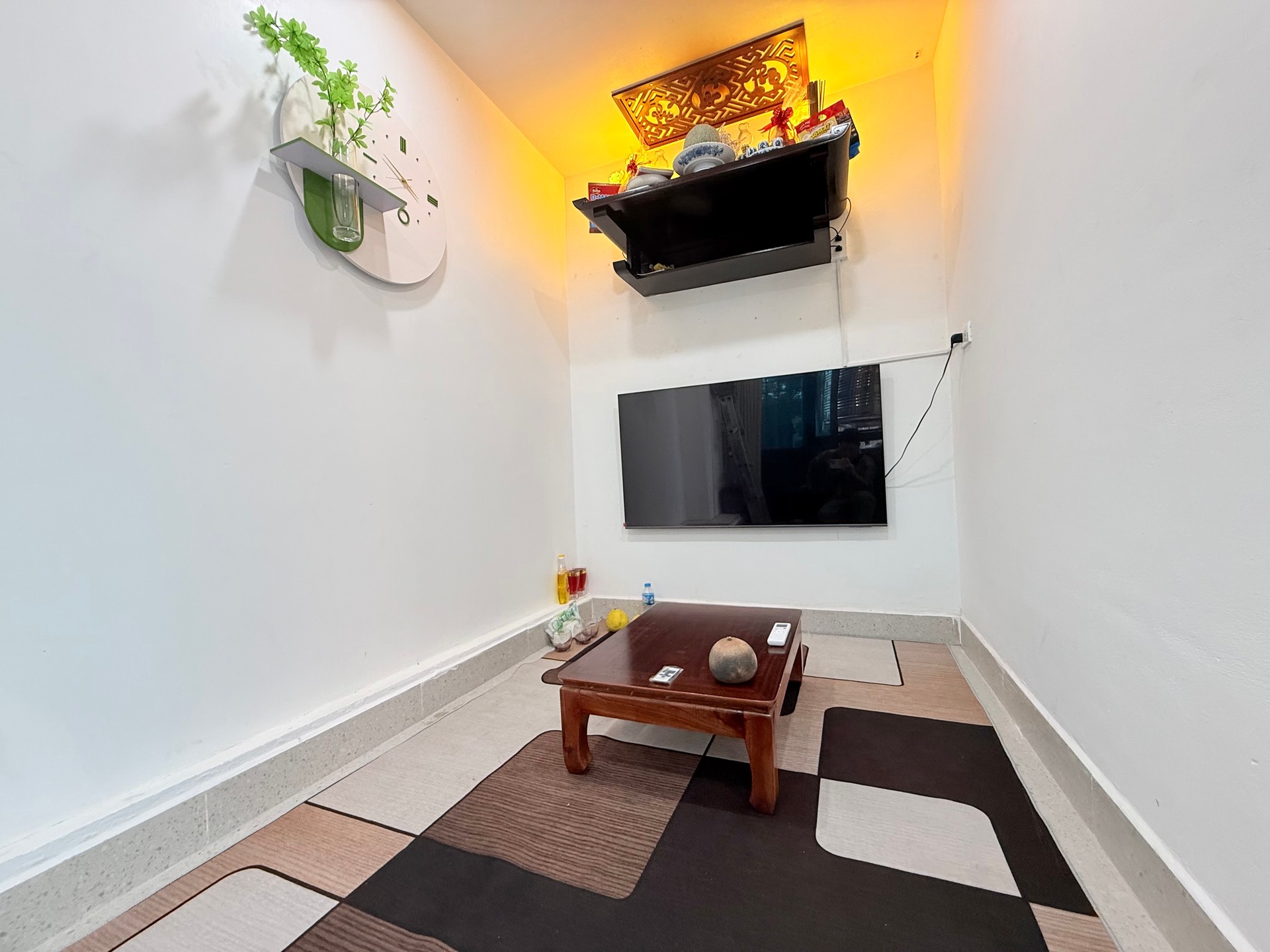 Bán nhà Hồng Mai - diện tích 10m2 6 tầng - Ngõ thông ba bước ra phố - giá 3,15 tỷ