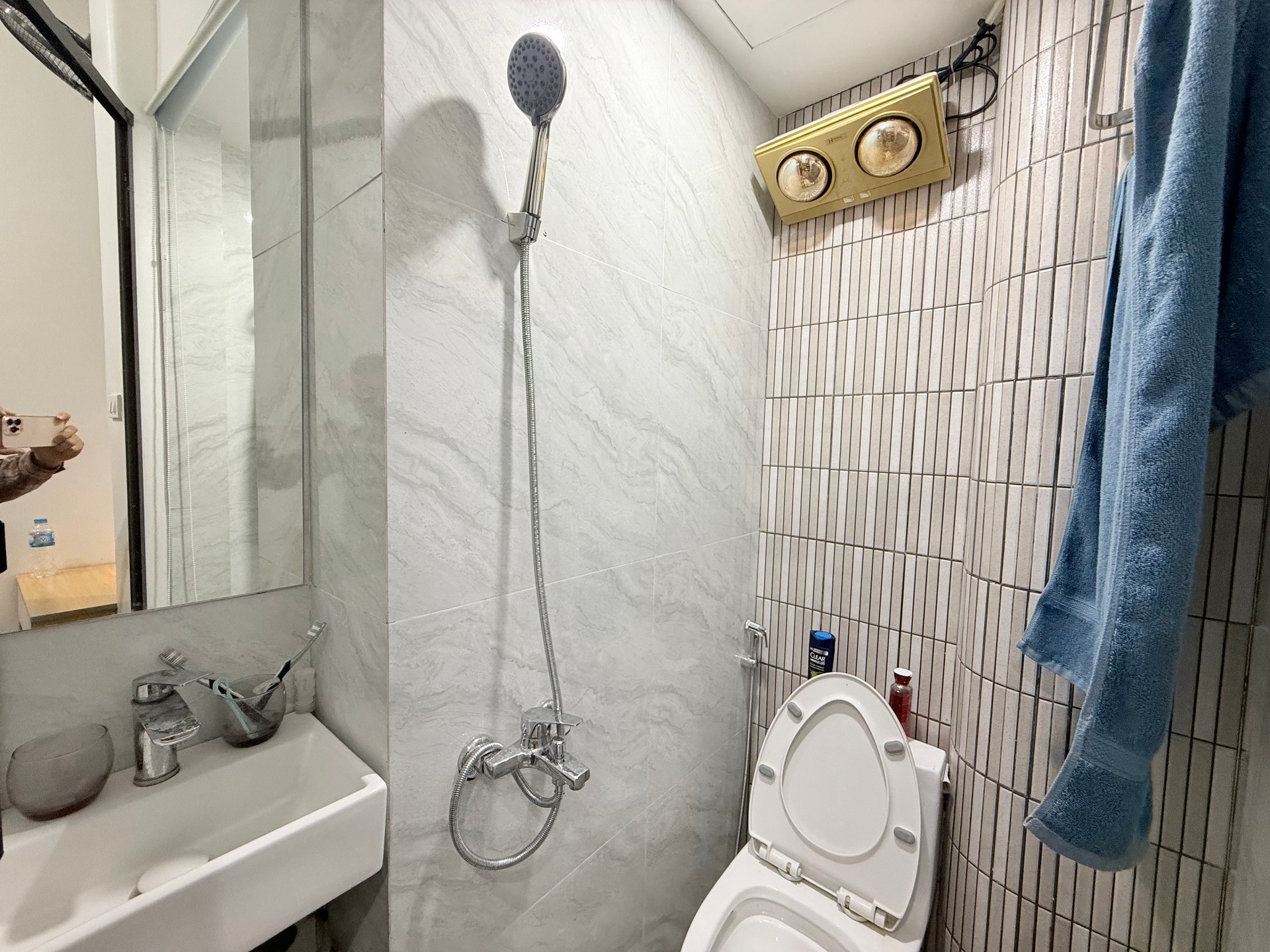 Bán nhà Hồng Mai - diện tích 10m2 6 tầng - Ngõ thông ba bước ra phố - giá 3,15 tỷ