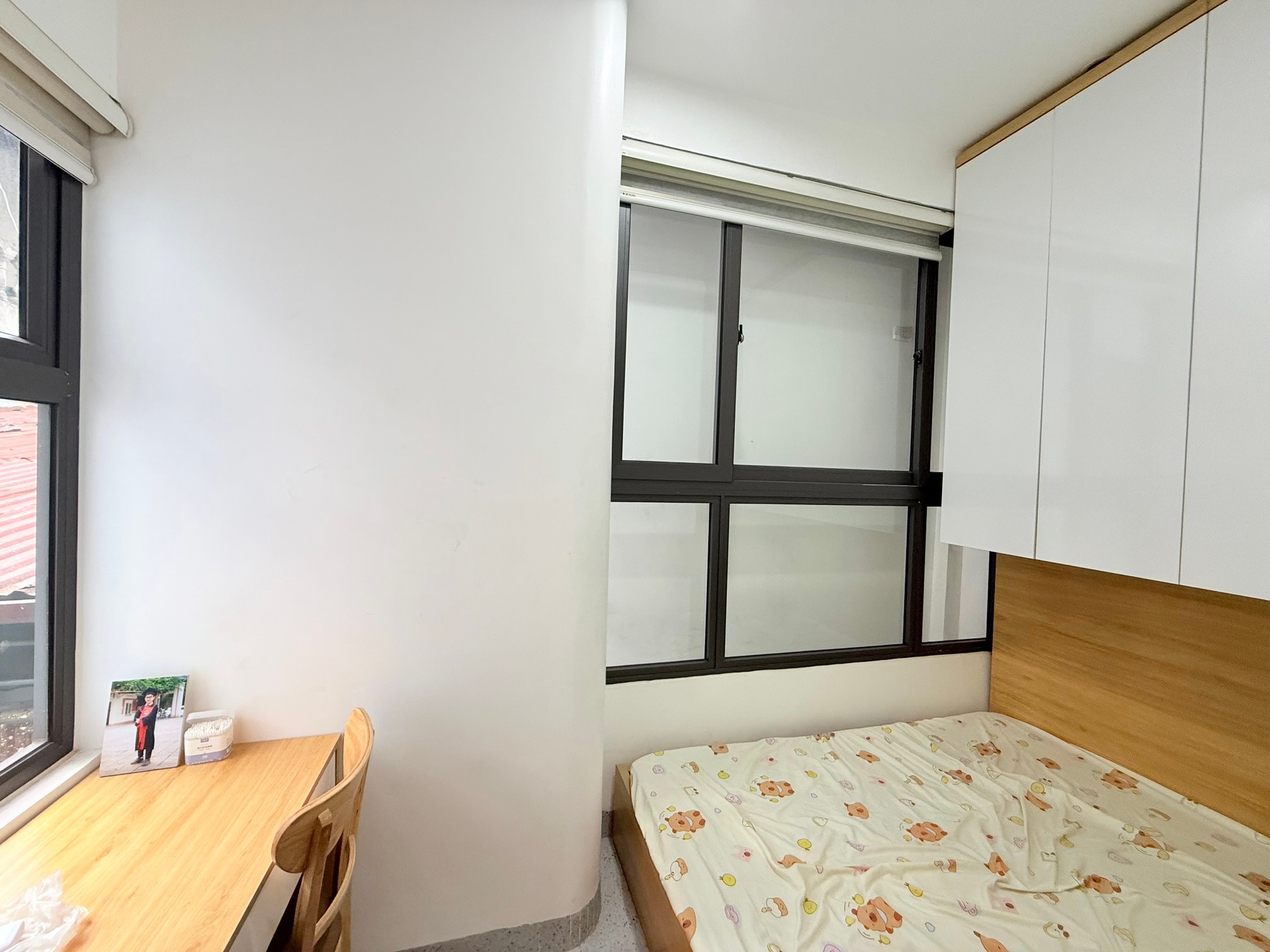 Bán nhà Hồng Mai - diện tích 10m2 6 tầng - Ngõ thông ba bước ra phố - giá 3,15 tỷ