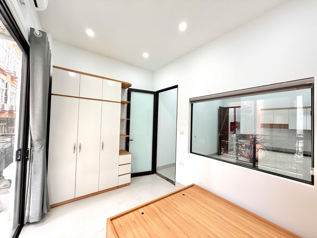 Bán nhà Trường Chinh - diện tích 69.5m2 7 tầng - Ô Tô Đỗ Cửa - giá 27 tỷ