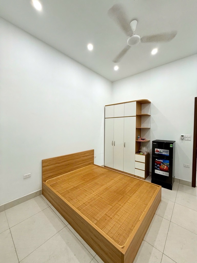 Bán nhà Trường Chinh - diện tích 69.5m2 7 tầng - Ô Tô Đỗ Cửa - giá 27 tỷ