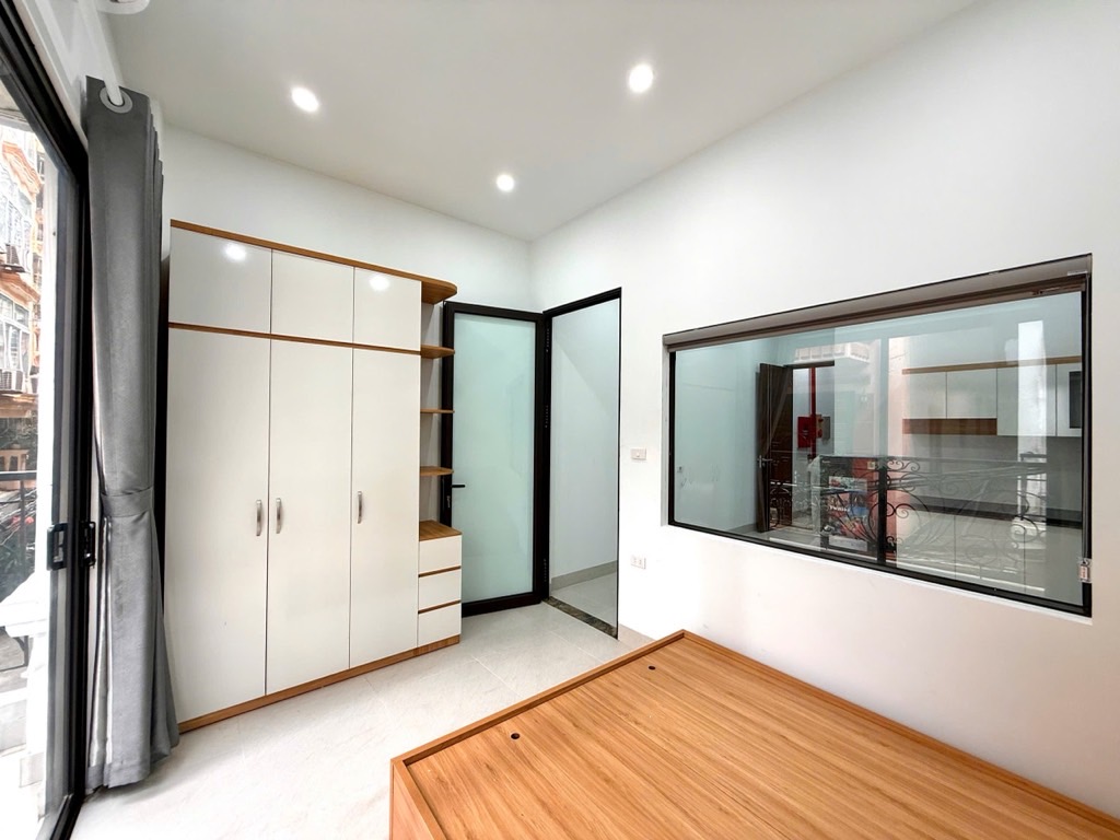 Bán nhà Trường Chinh - diện tích 69.5m2 7 tầng - Ô Tô Đỗ Cửa - giá 27 tỷ