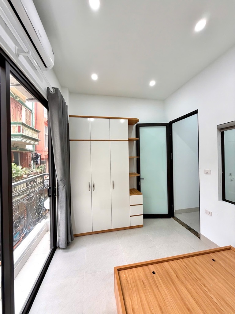 Bán nhà Trường Chinh - diện tích 69.5m2 7 tầng - Ô Tô Đỗ Cửa - giá 27 tỷ