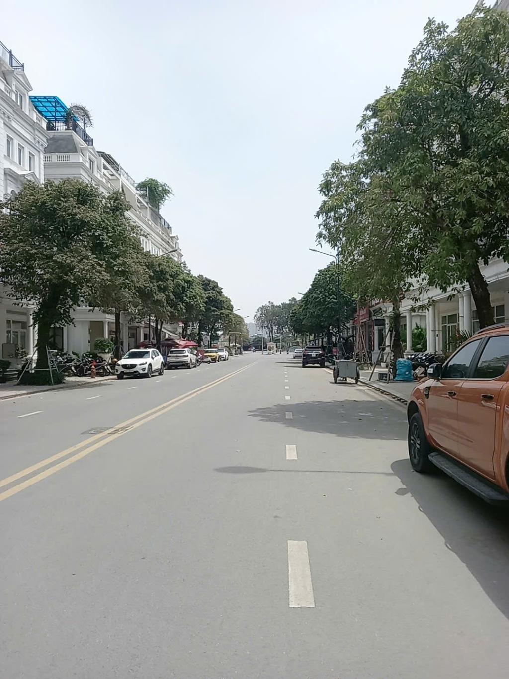 Bán nhà Đại Mỗ - diện tích 100m2 5 tầng - Ô tô - giá 38,5 tỷ