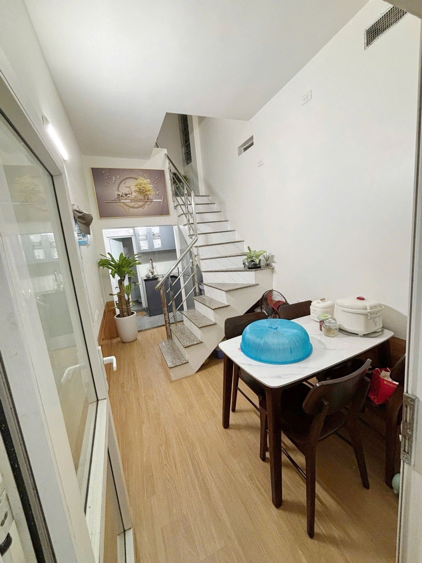 Bán nhà Nguyễn Trãi - diện tích 32m2 3 tầng - ô tô đỗ cửa - giá 3 tỷ