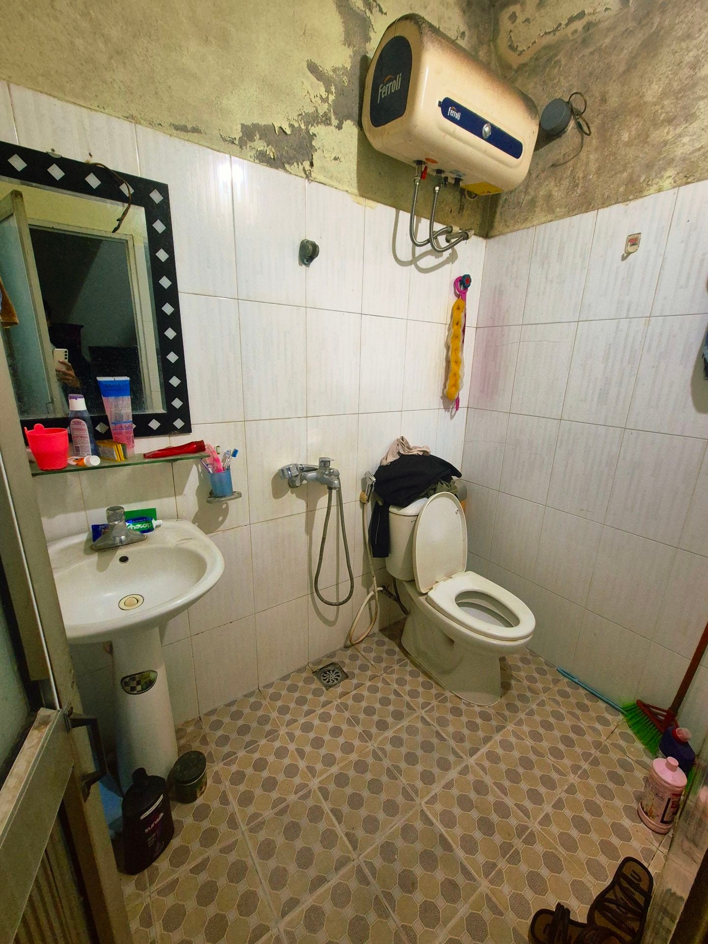 Bán nhà Đê La Thành - diện tích 57m2 4 tầng - Ô tô tránh - giá 28 tỷ