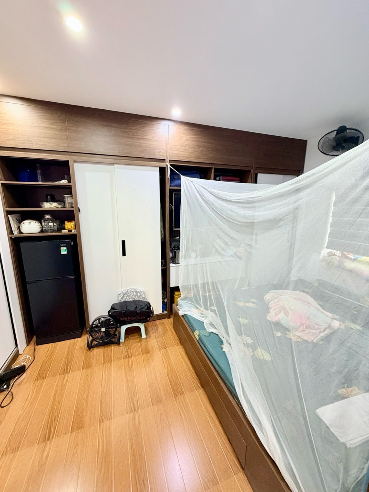 Bán nhà Vĩnh Hồ - diện tích 47m2 5 tầng - Lô góc 3 thoáng - giá 11,2 tỷ