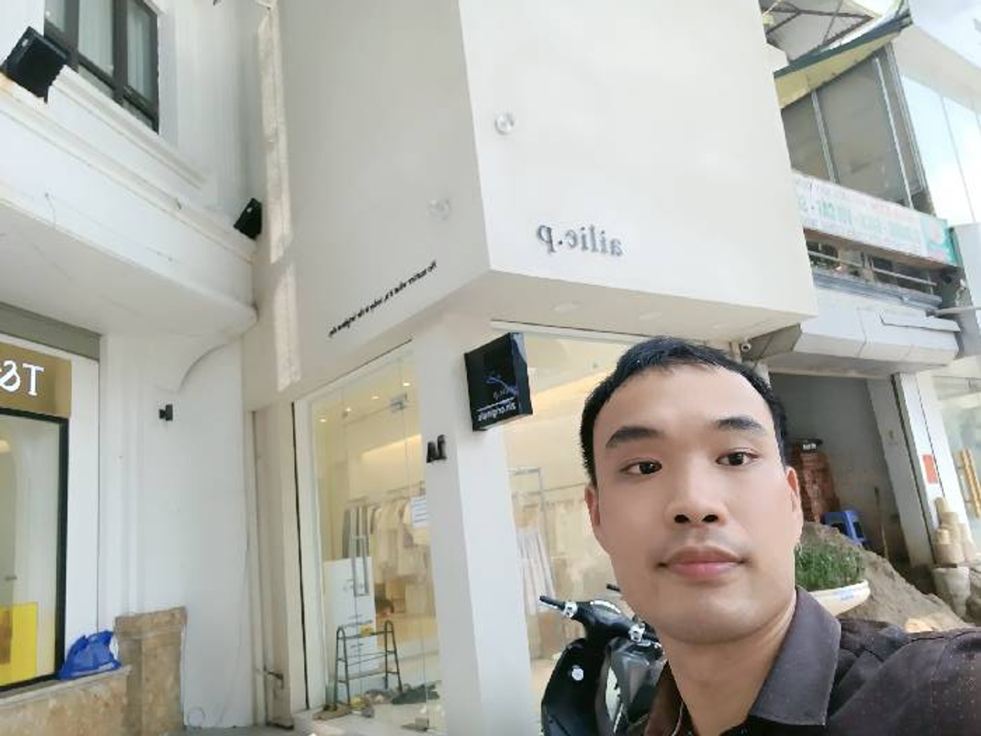 Bán nhà Đại Cồ Việt - diện tích 19m2 5 tầng - Lô góc, kinh doanh đỉnh - giá 12 tỷ
