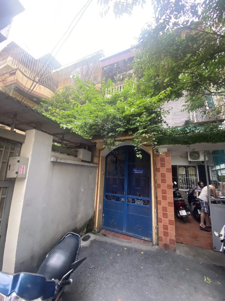 Bán nhà Phạm Ngọc Thạch - diện tích 125m2 3 tầng - ô tô đỗ cửa - giá 28,5 tỷ