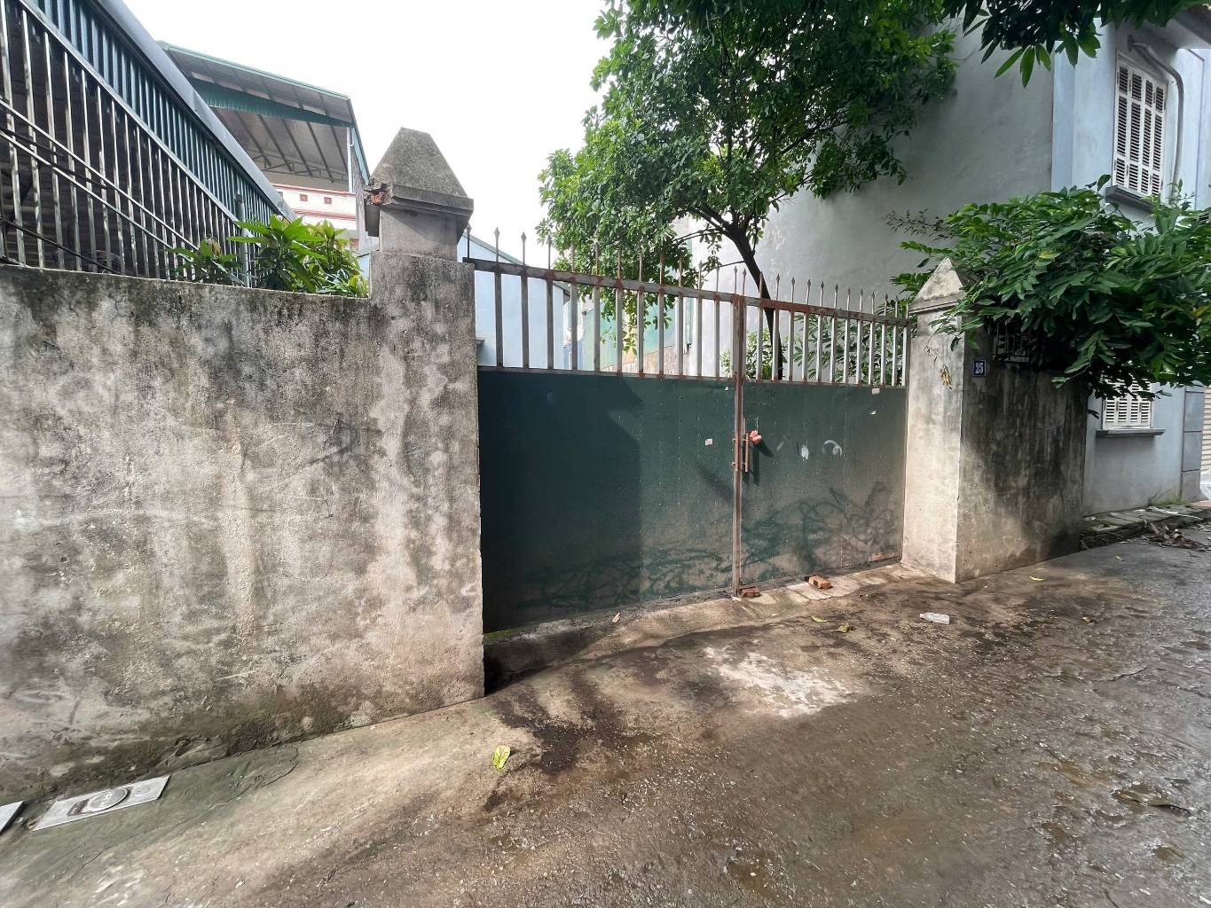 Bán nhà Thúy Lĩnh - diện tích 224m2 1 tầng - ô tô vào trong nhà - giá 23,6 tỷ