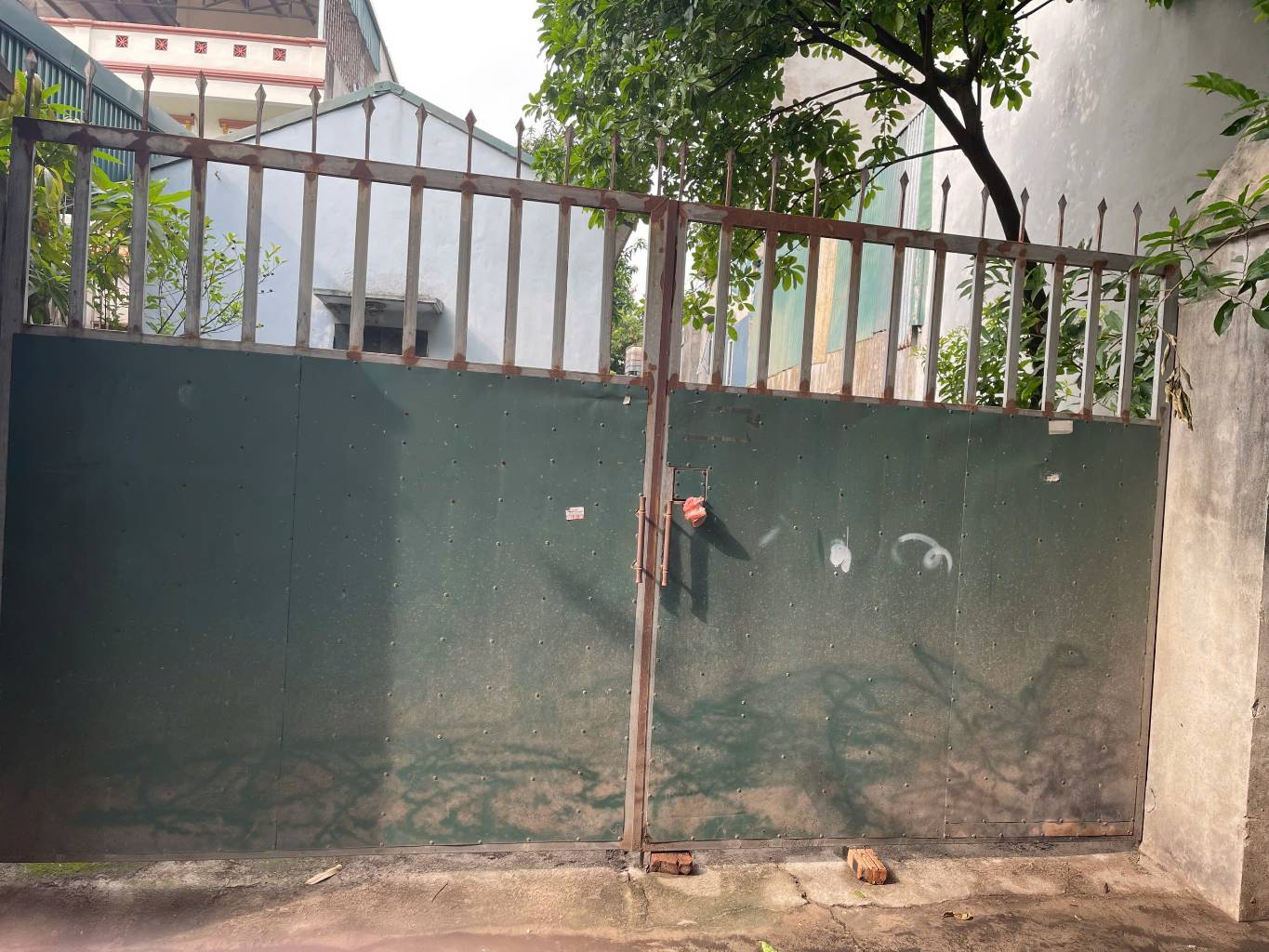 Bán nhà Thúy Lĩnh - diện tích 224m2 1 tầng - ô tô vào trong nhà - giá 23,6 tỷ