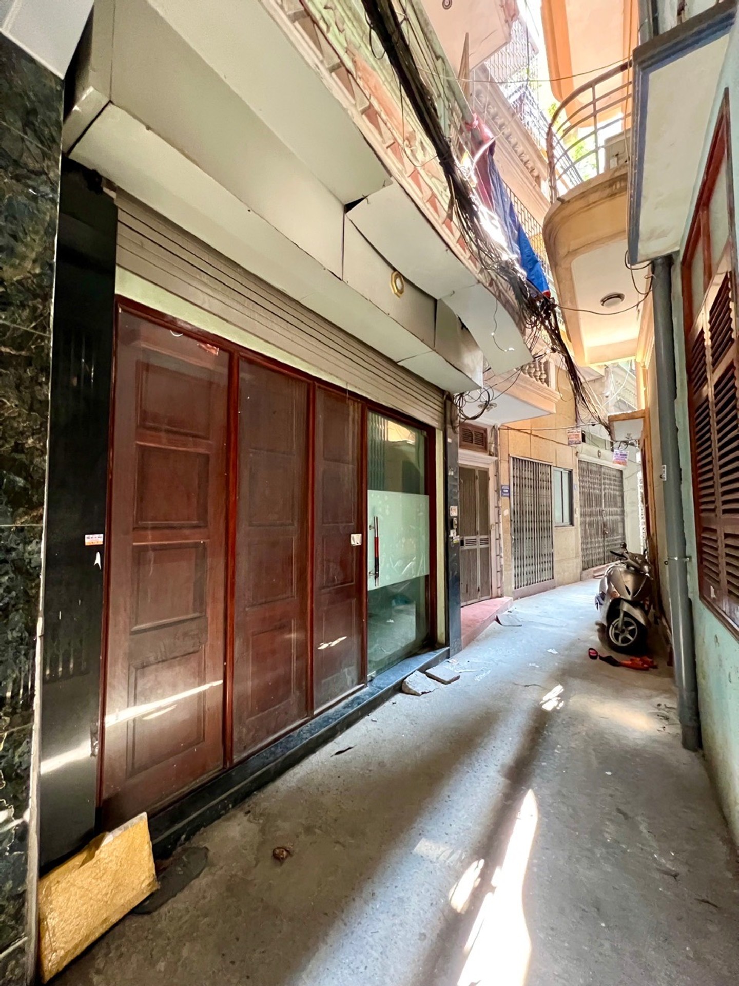 Bán nhà Nguyễn Đức Cảnh - diện tích 35m2 4 tầng - Nhà đẹp, gần phố - giá 7,8 tỷ