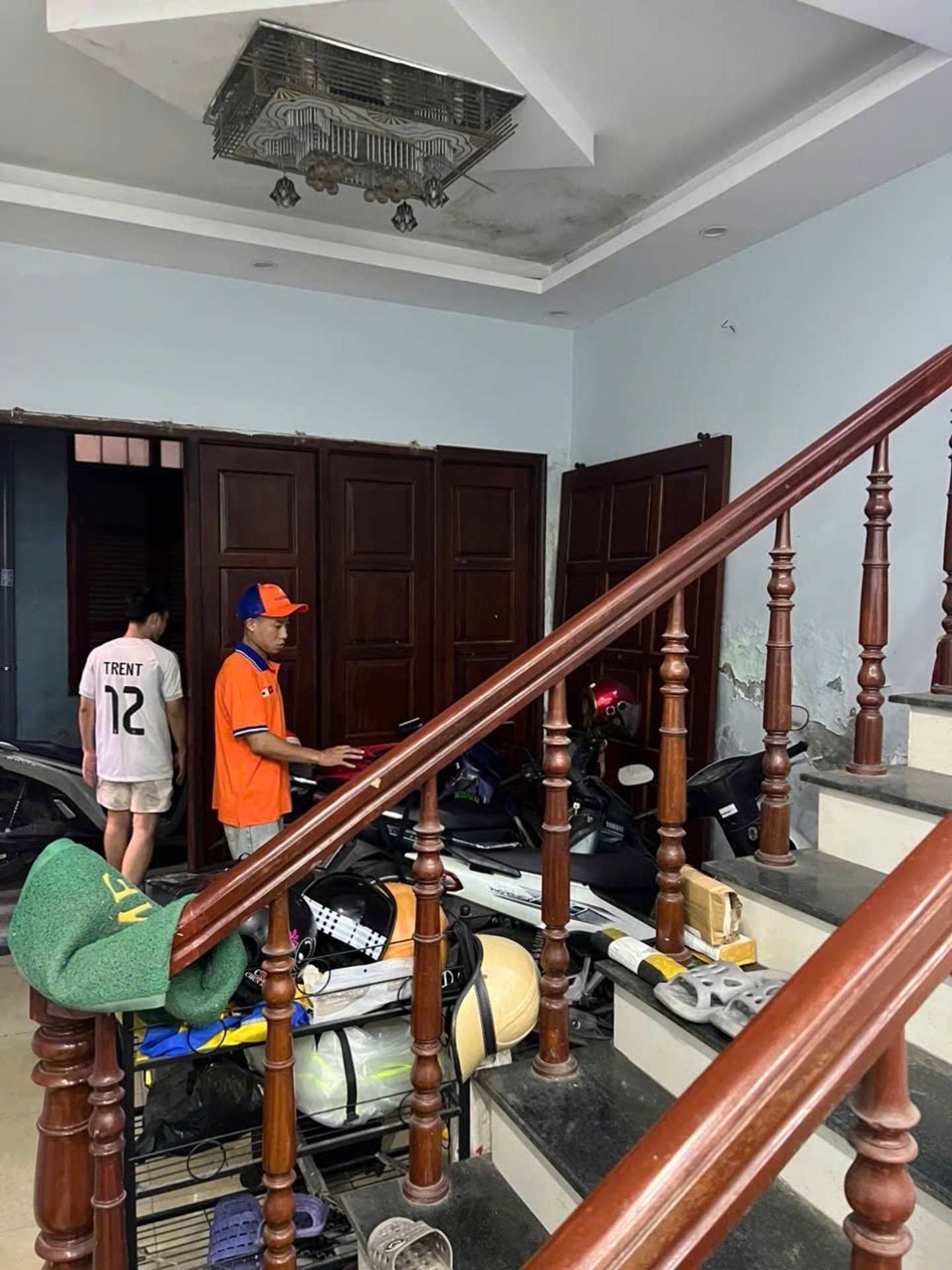 Bán nhà Nguyễn Đức Cảnh - diện tích 35m2 4 tầng - Nhà đẹp, gần phố - giá 7,8 tỷ