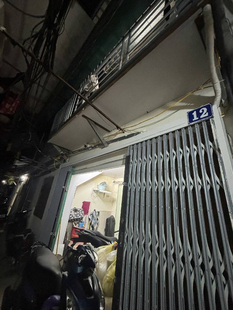 Bán nhà Vĩnh Hoàng - diện tích 32m2 2 tầng - CỰC HIẾM NHỎ - giá 1,7 tỷ