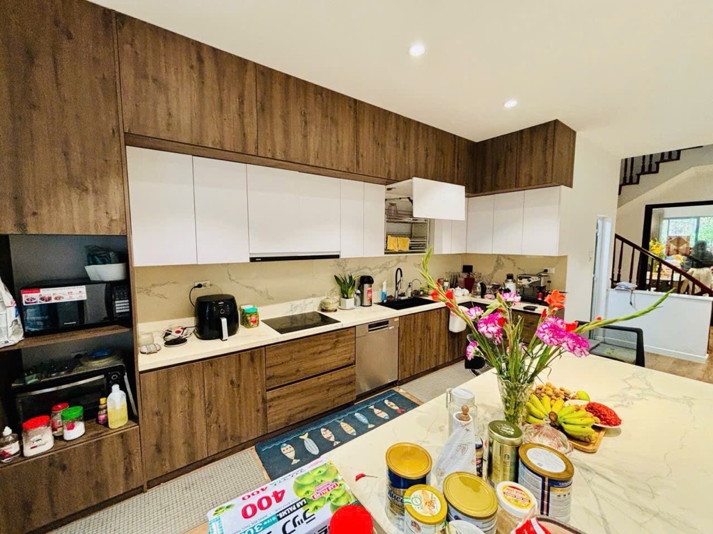 Bán nhà Lạc Trung - diện tích 92m2 5 tầng - Phân lô ô tô - giá 29,5 tỷ