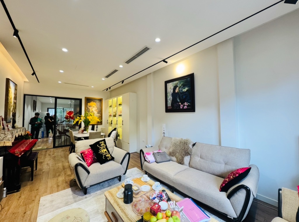 Bán nhà Lạc Trung - diện tích 92m2 5 tầng - Phân lô ô tô - giá 29,5 tỷ