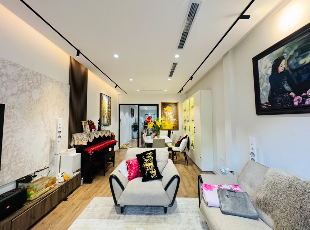 Bán nhà Lạc Trung - diện tích 92m2 5 tầng - Phân lô ô tô - giá 29,5 tỷ