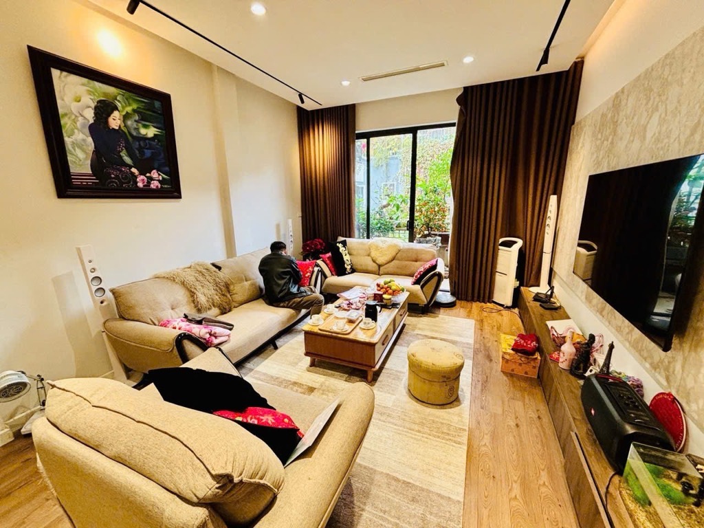 Bán nhà Lạc Trung - diện tích 92m2 5 tầng - Phân lô ô tô - giá 29,5 tỷ