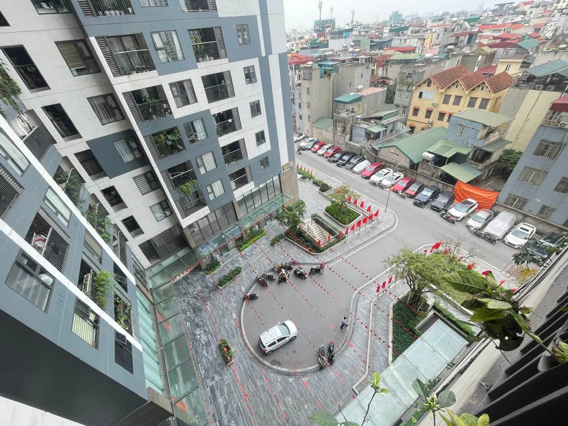 Bán nhà Minh Khai - diện tích 81m2 6 tầng - Căn hộ sang trọng, thoáng đẹp - giá 9,4 tỷ