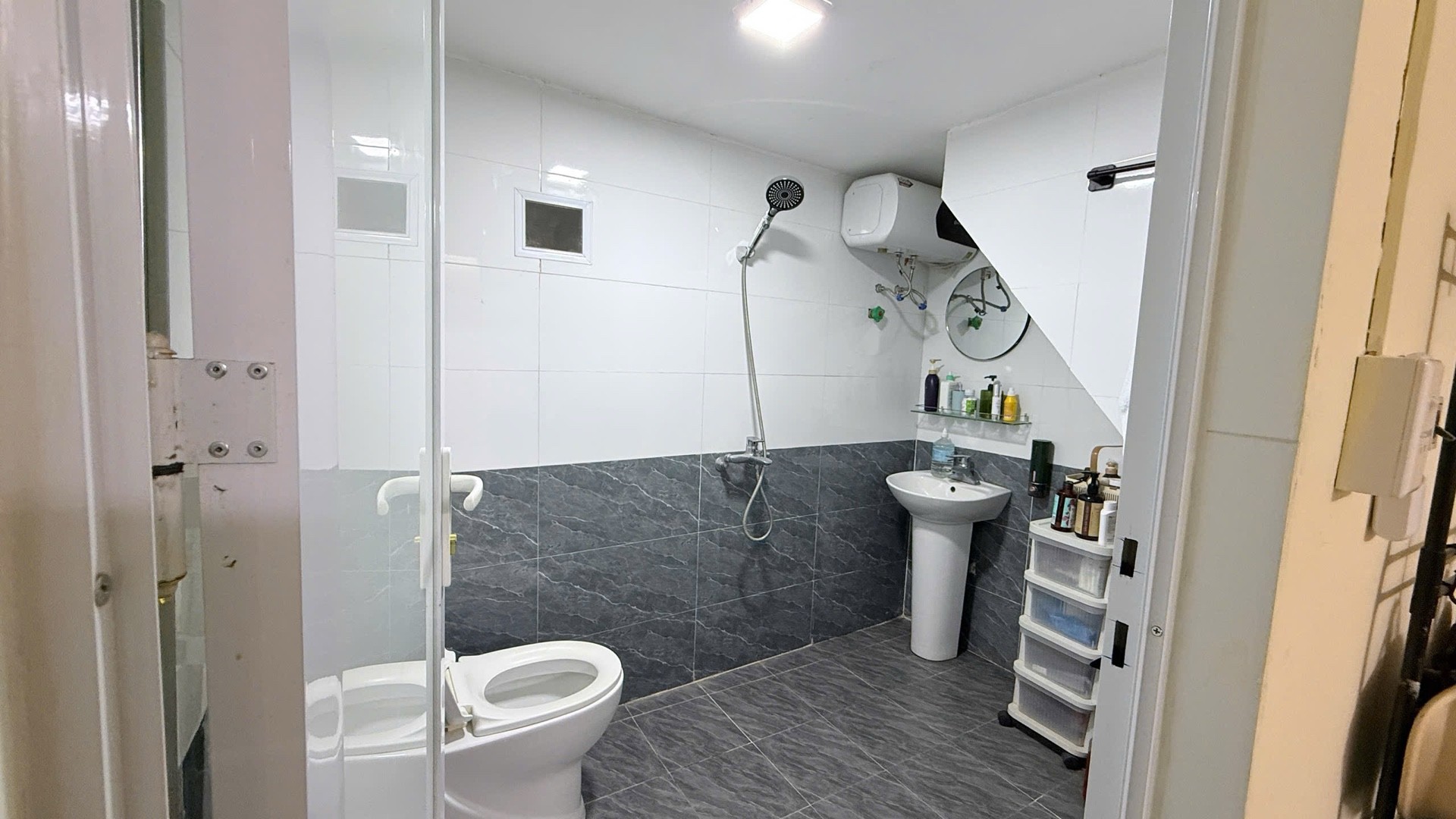 Bán nhà Minh Khai - diện tích 21m2 2 tầng - Ngõ thông thoáng - giá 7,8 tỷ