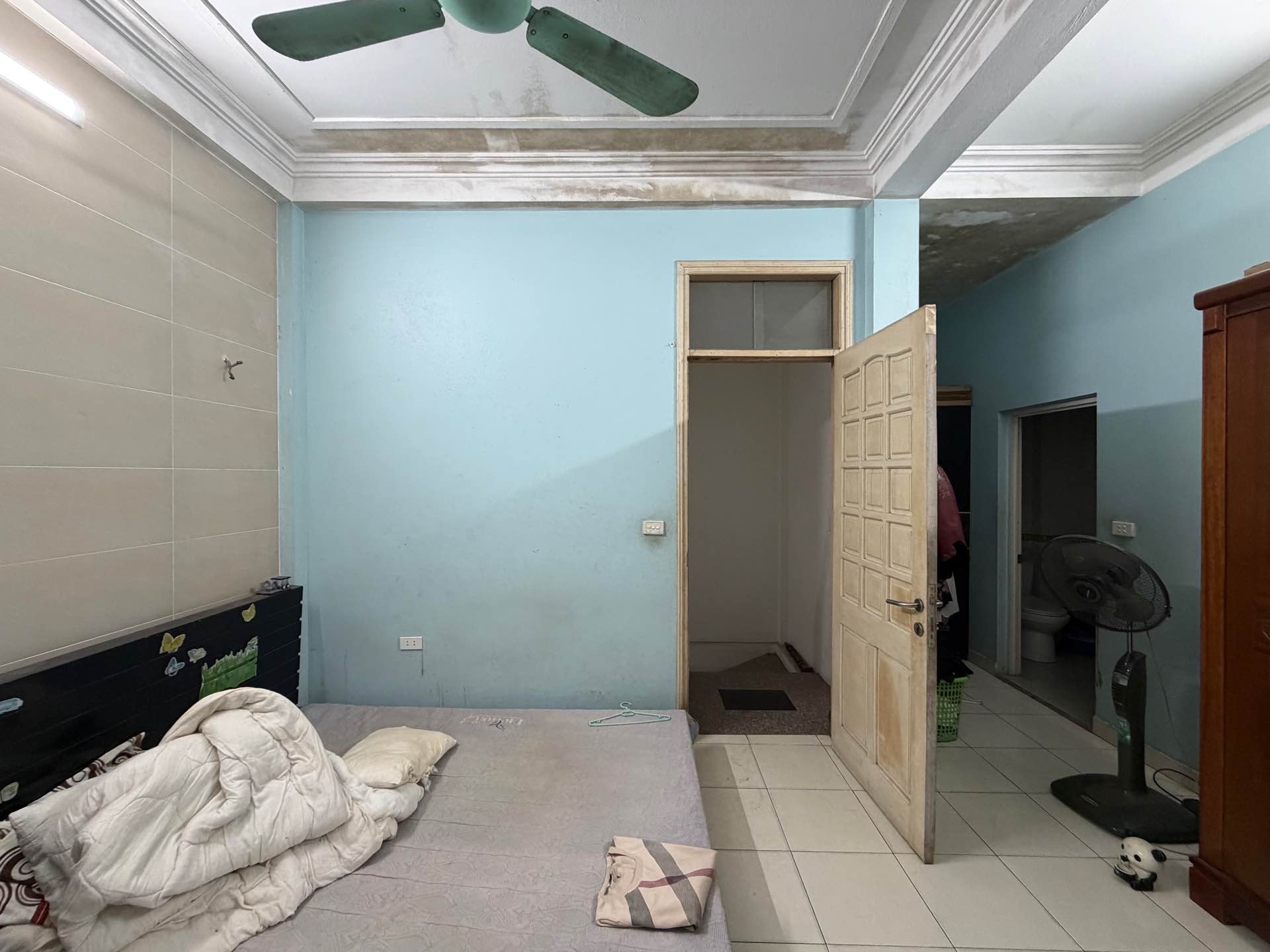 Bán nhà Trương Định - diện tích 38m2 5 tầng - ô tô đỗ cửa - giá 18 tỷ
