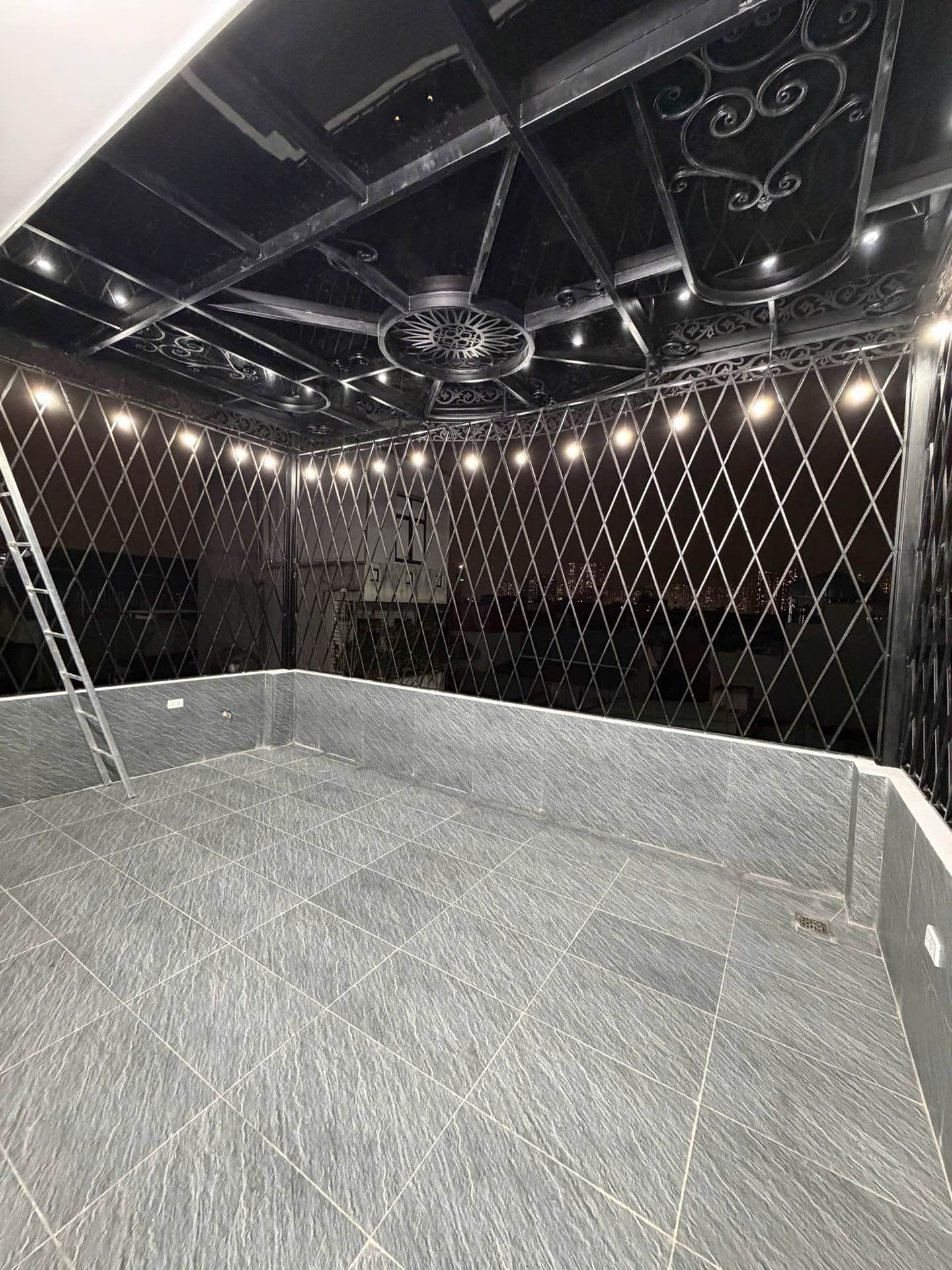 Bán nhà Hoàng Mai - diện tích 50m2 6 tầng - Ô TÔ TRÁNH - giá 17,9 tỷ