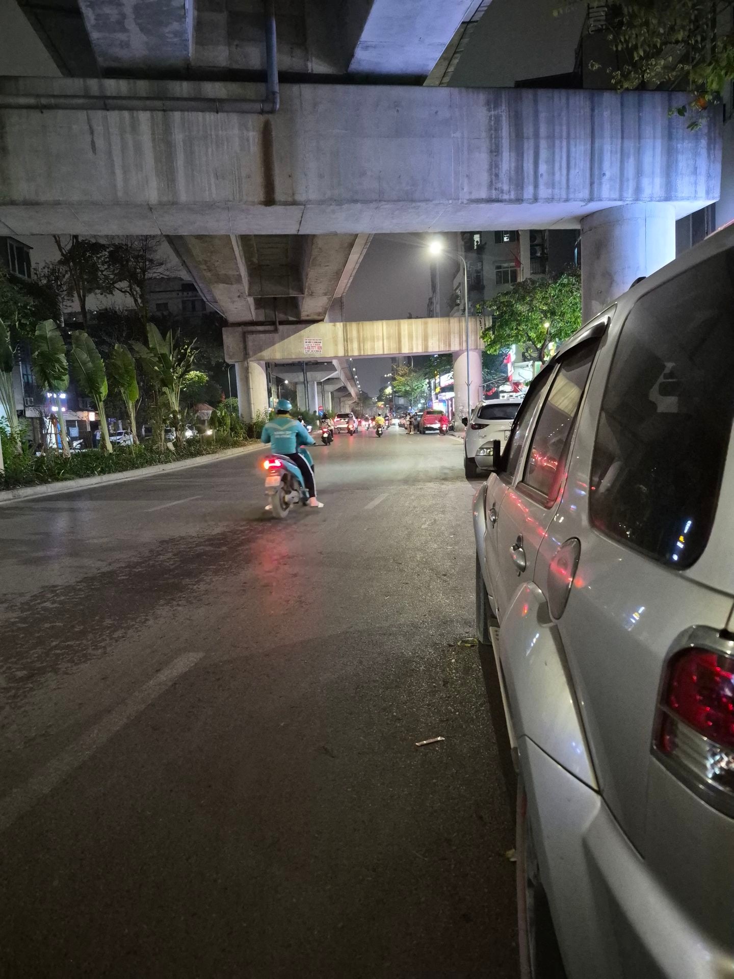 Bán nhà Yên Lãng - diện tích 62m2 5 tầng - Mặt phố trung tâm, kinh doanh sầm uất - giá 4,8 tỷ