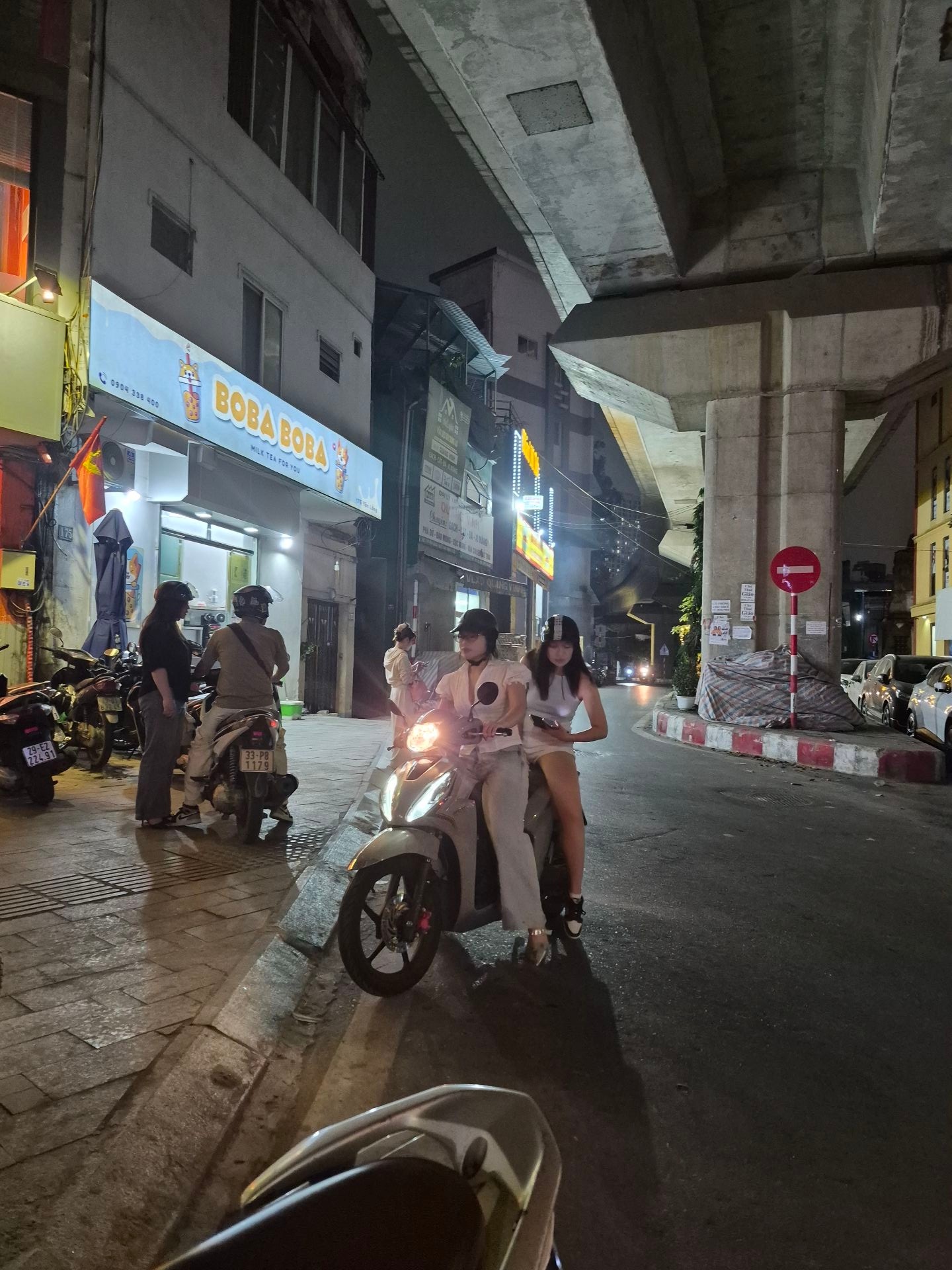 Bán nhà Yên Lãng - diện tích 62m2 5 tầng - Mặt phố trung tâm, kinh doanh sầm uất - giá 4,8 tỷ