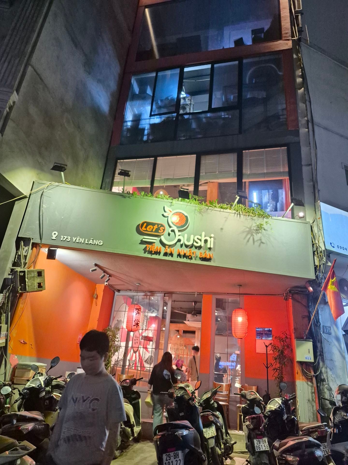 Bán nhà Yên Lãng - diện tích 62m2 5 tầng - Mặt phố trung tâm, kinh doanh sầm uất - giá 4,8 tỷ