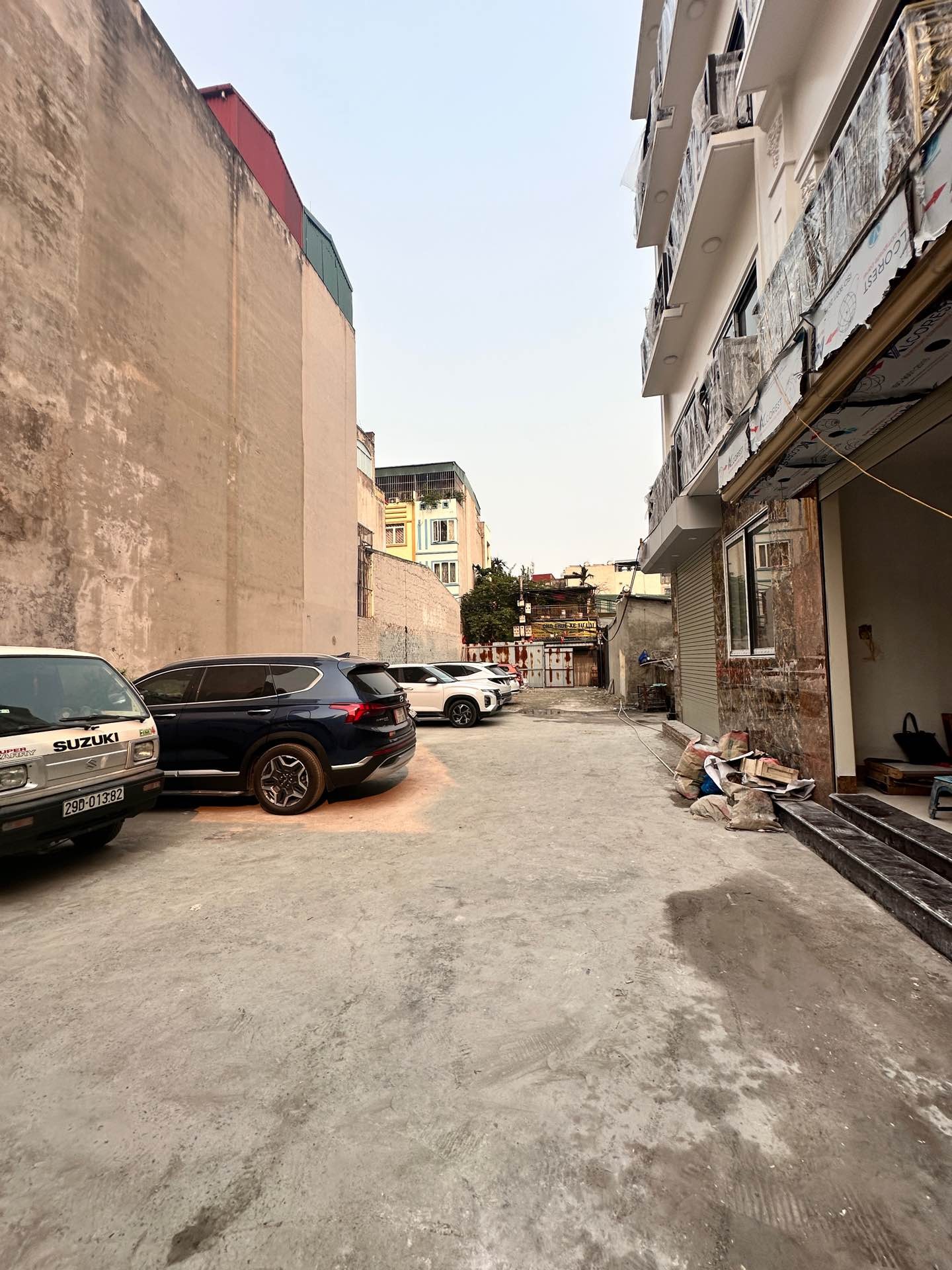 Bán nhà Đông Thiên - diện tích 55m2 5 tầng - Ô tô ngủ trong nhà - giá 15,2 tỷ